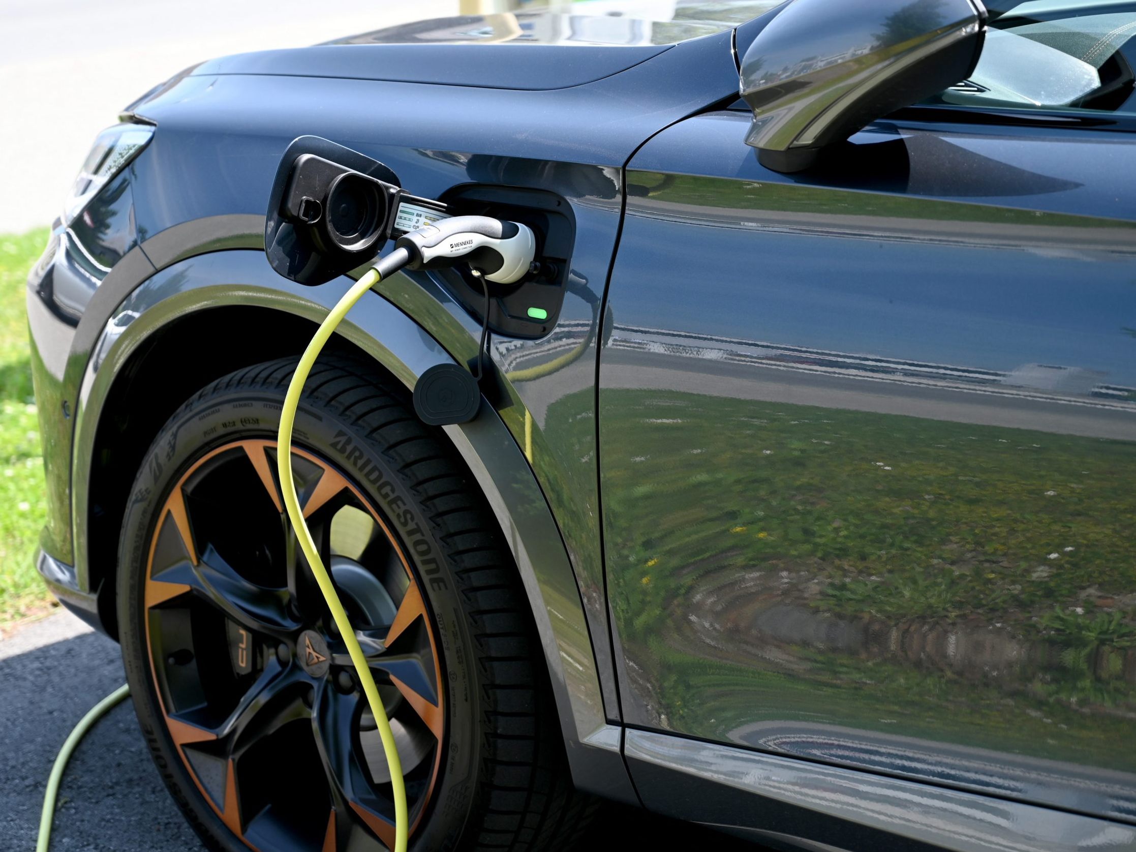 Das Wifo rechnet nicht mit starken Preissteigerungen durch die E-Auto-Zölle. Das Wifo rechnet nicht mit starken Preissteigerungen durch die E-Auto-Zölle.