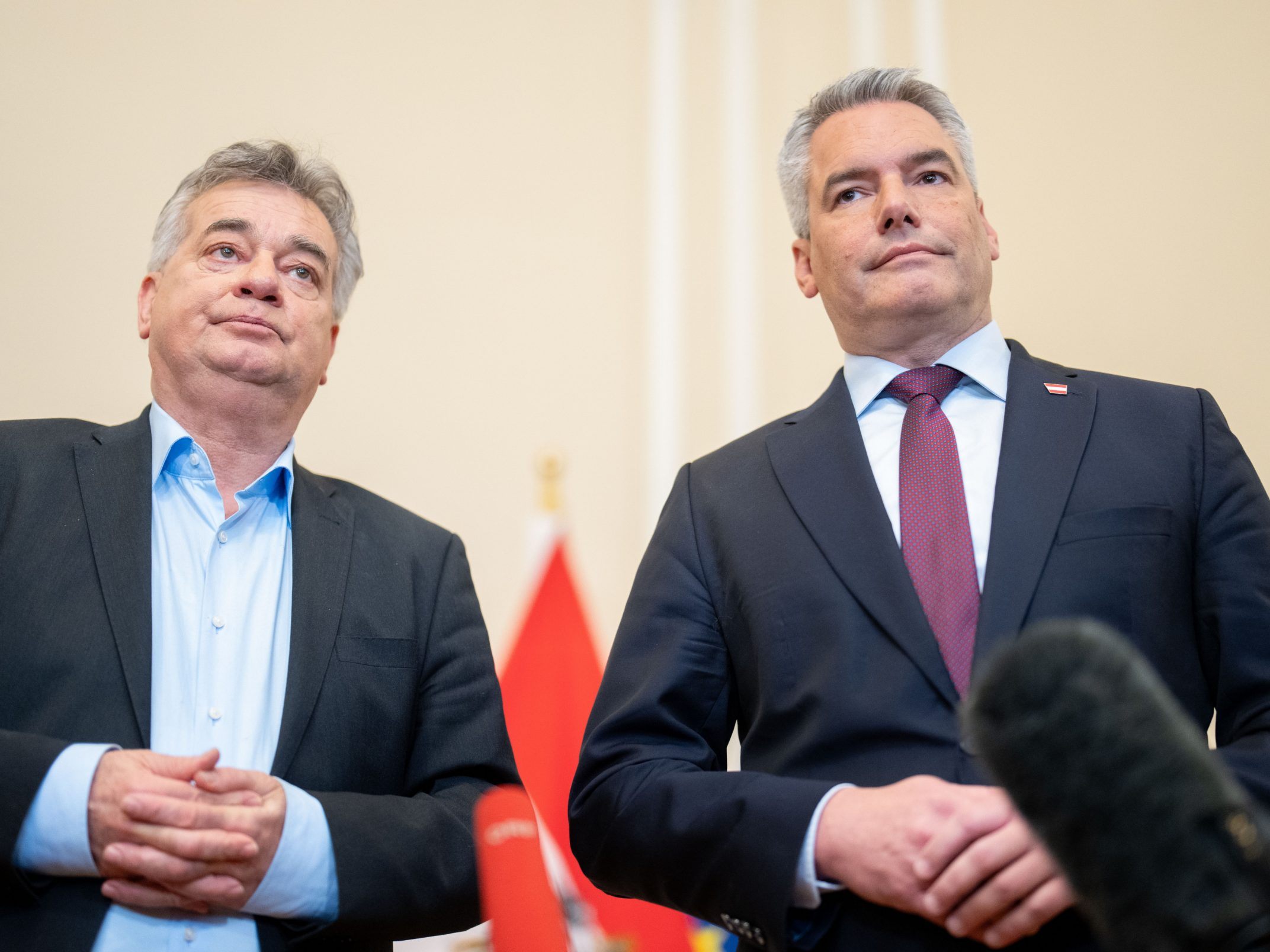 Nulllohnrunde betrifft die ganze Regierungsmannschaft. Nulllohnrunde betrifft die ganze Regierungsmannschaft.
