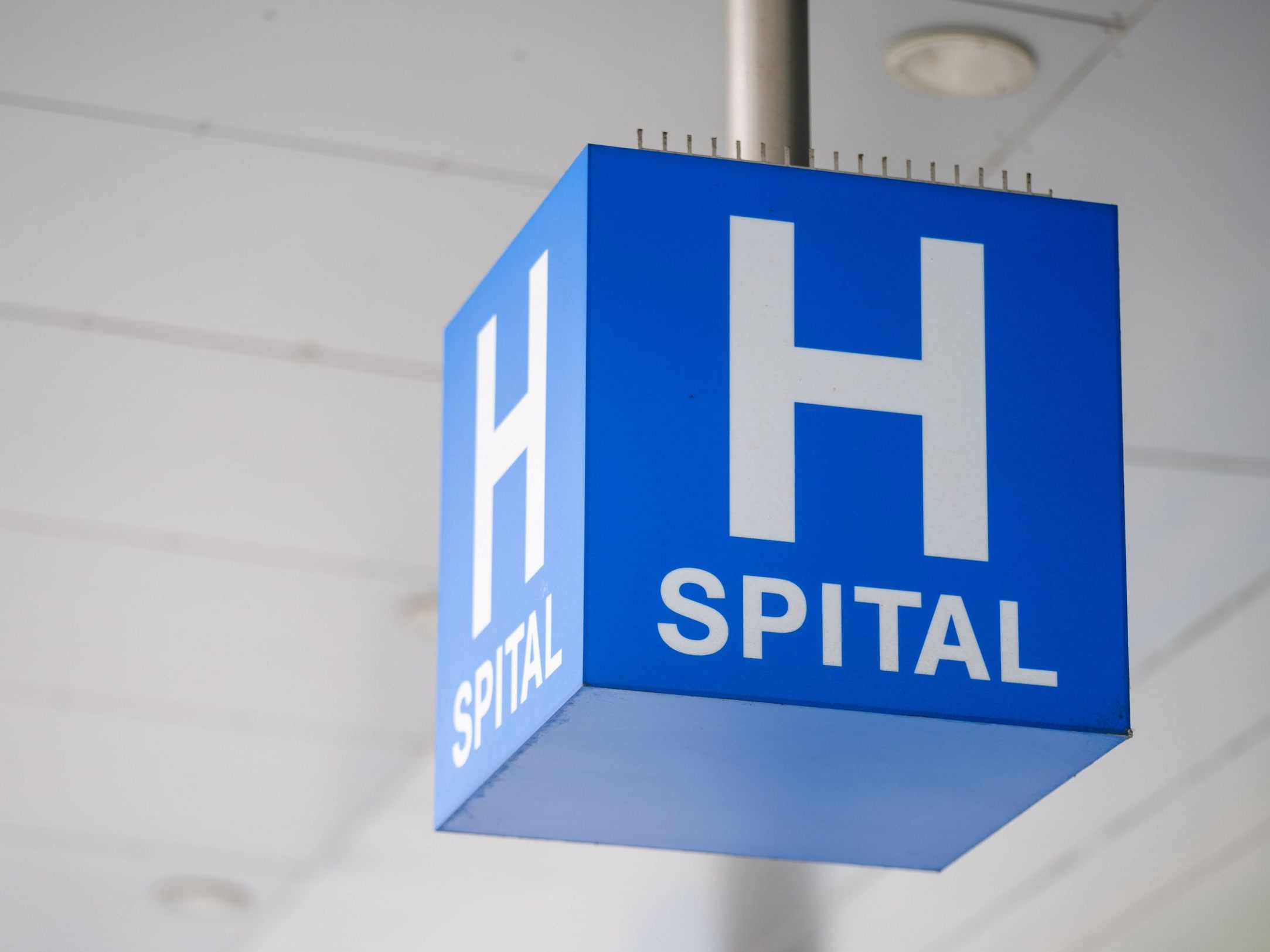 Linzer ins Krankenhaus gebracht.