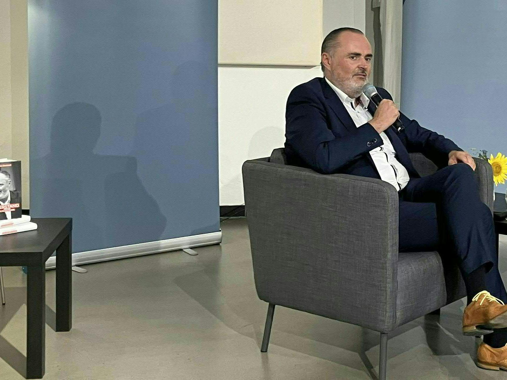 Doskozil-Buch wurde im Burgenland präsentiert. Doskozil-Buch wurde im Burgenland präsentiert.