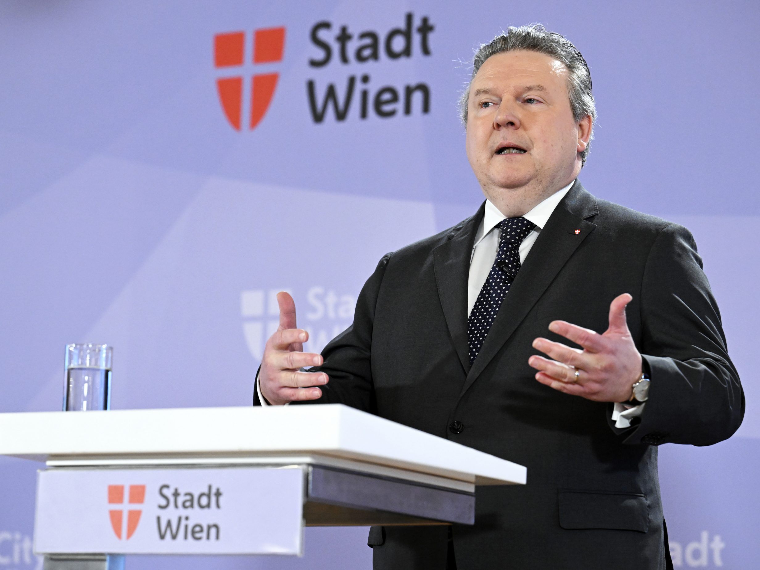 Wiens Bürgermeister Ludwig. Wiens Bürgermeister Ludwig.