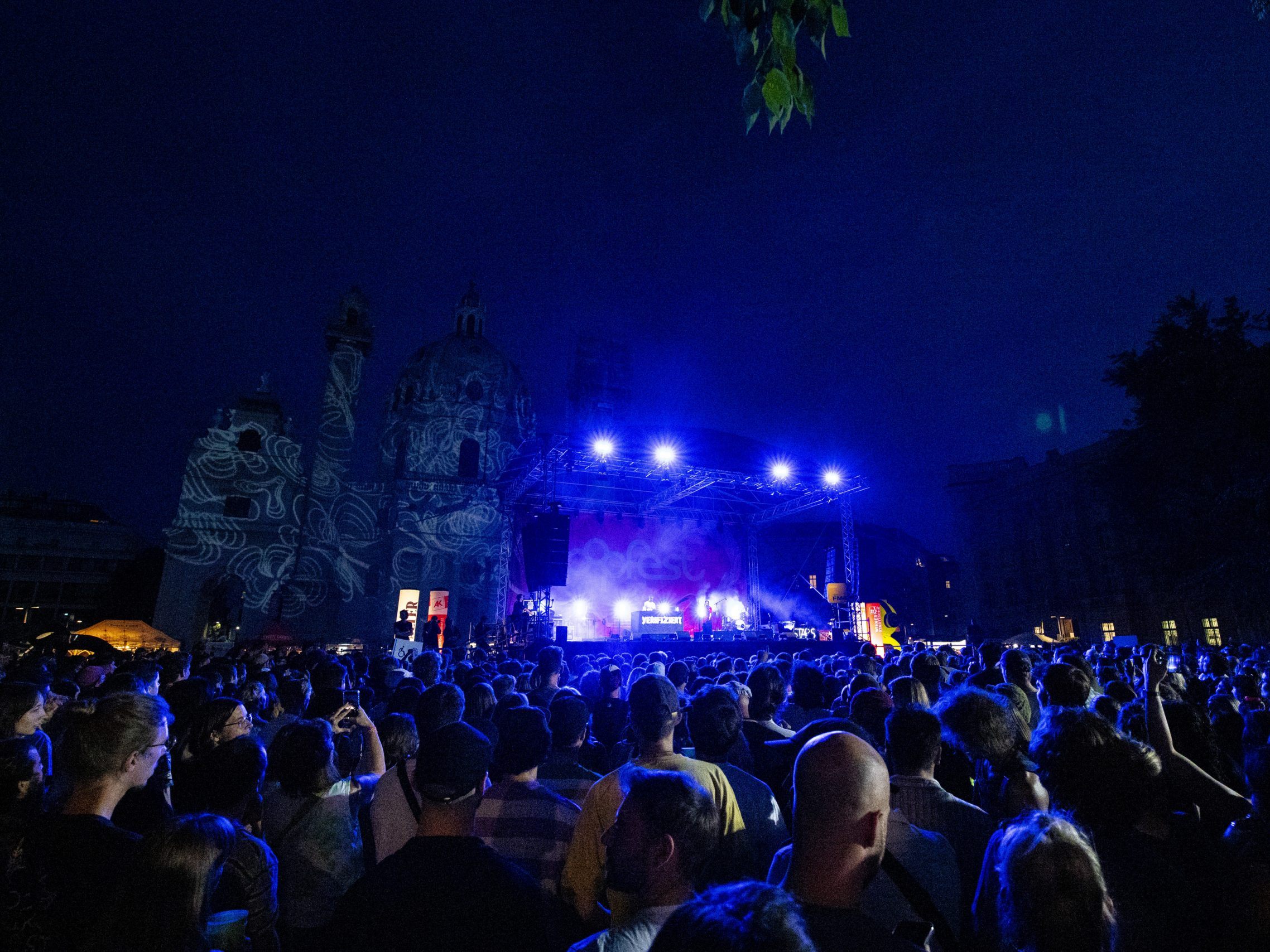 Bis Sonntag gibt es beim Popfest wieder gratis Programm rund um den Karlsplatz. Bis Sonntag gibt es beim Popfest wieder gratis Programm rund um den Karlsplatz.