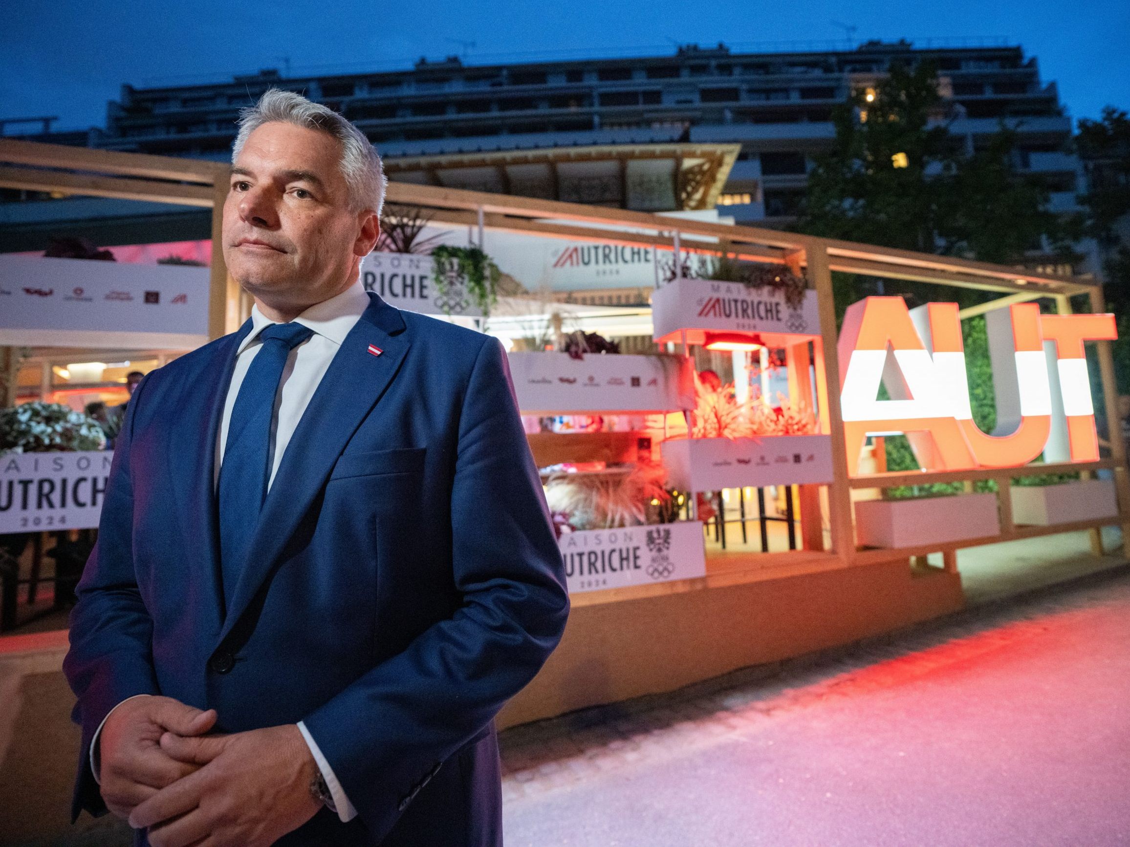 Bundeskanzler Nehammer vor dem Österreich-Haus. Bundeskanzler Nehammer vor dem Österreich-Haus.