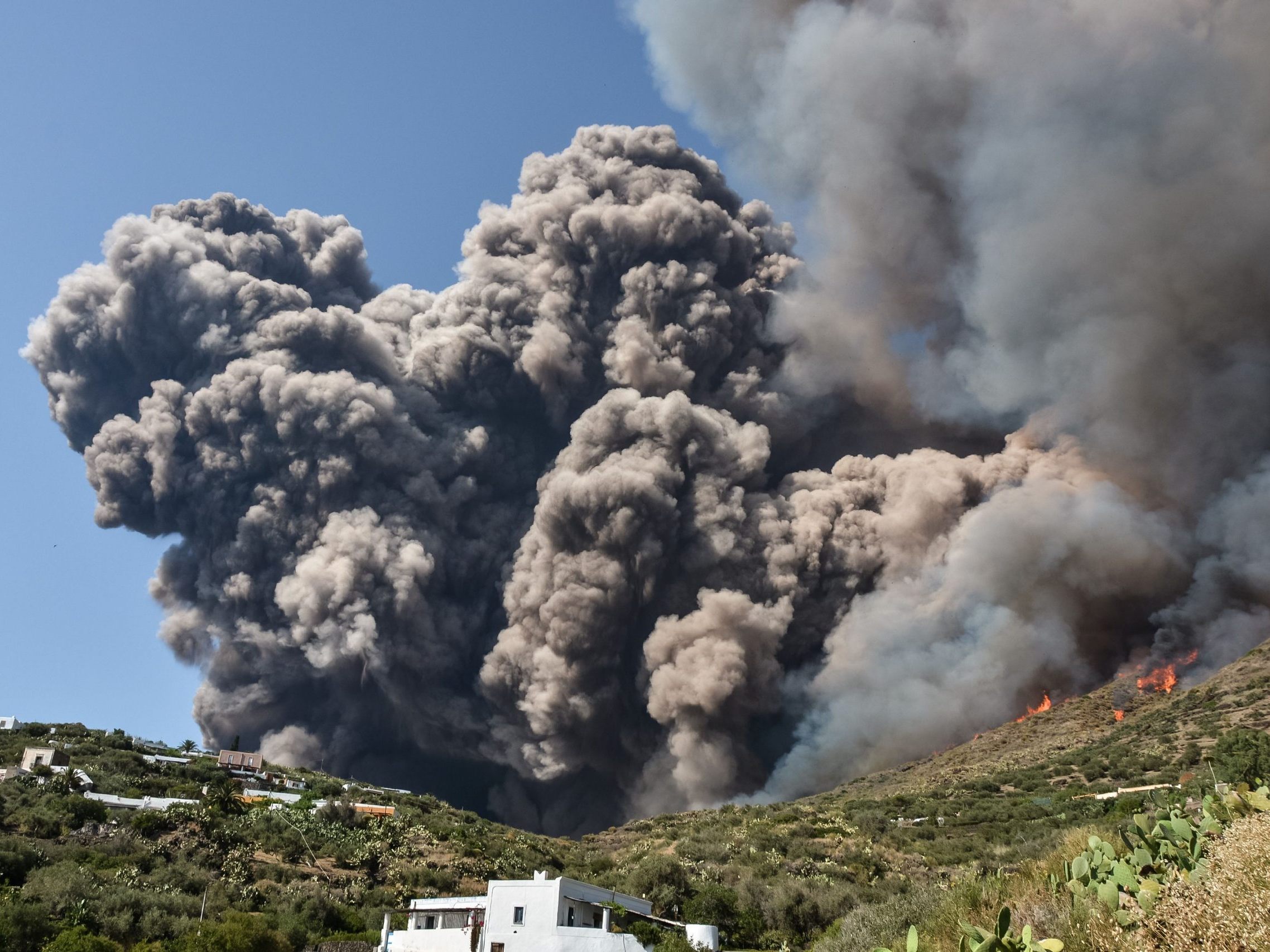 Es brodelt auf der Vulkaninsel Stromboli. Es brodelt auf der Vulkaninsel Stromboli.