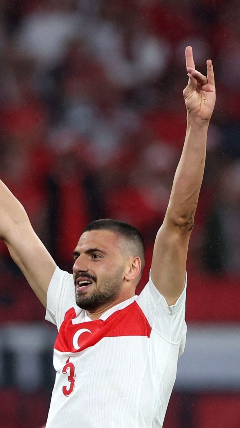 Merih Demiral zeigte nach dem 2:1 Sieg gegen Österreich den Wolfsgruß.