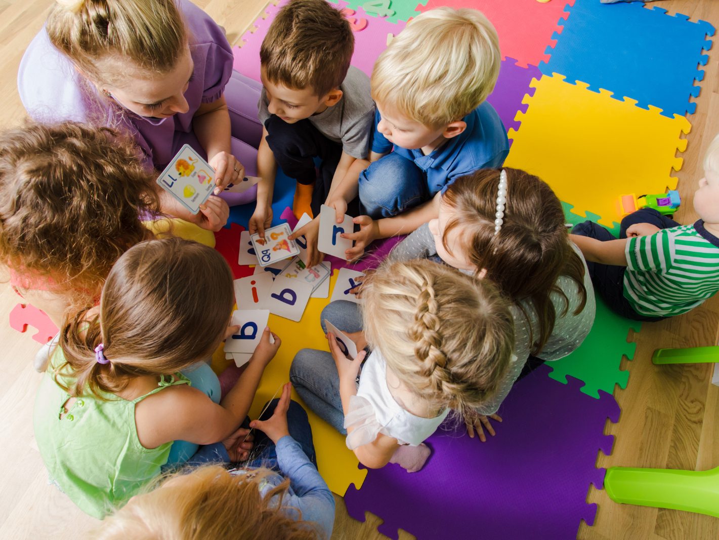 Laut einer NEOS-Umfrage ist der Personalmangel das dringendste Problem.