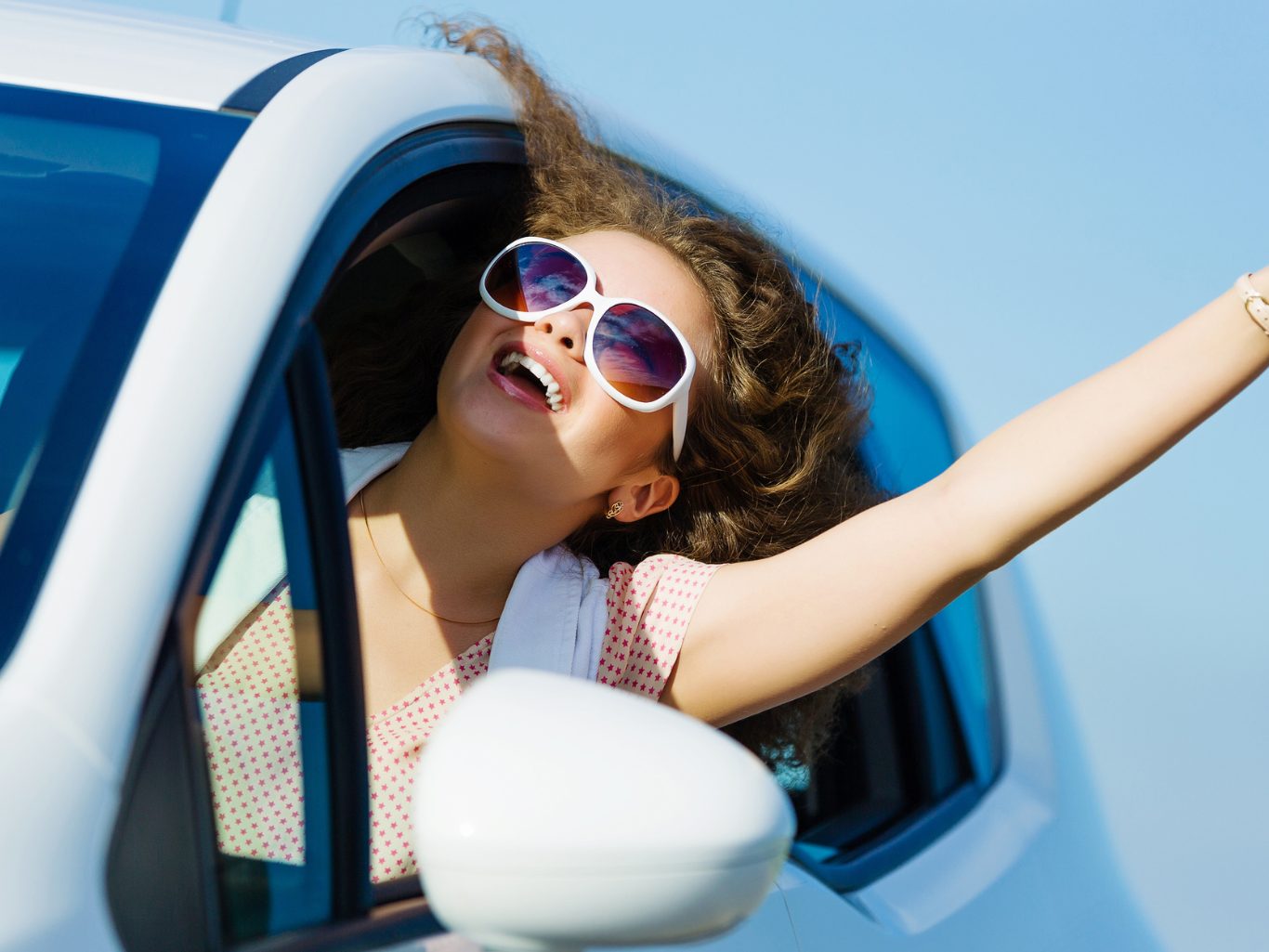 ARBÖ gibt simple Tipps fürs Autofahren bei Hitze.