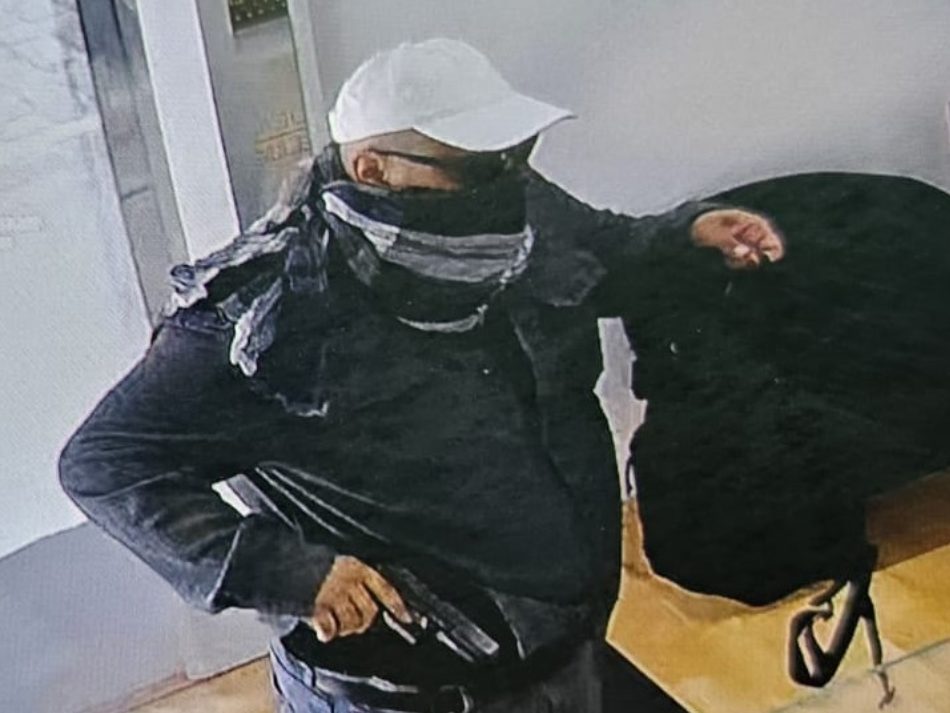 Fahndung nach dem Überfall auf einen Juwelier in Wien-Ottakring. Fahndung nach dem Überfall auf einen Juwelier in Wien-Ottakring.