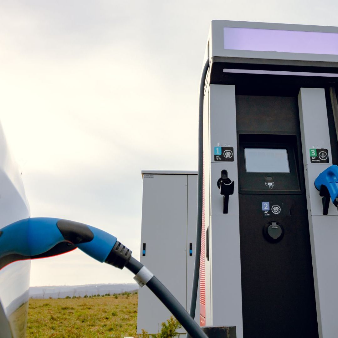 Vor allem im ländlichen Bereich wurde die Lade-Infrastruktur für E-Autos verstärkt.