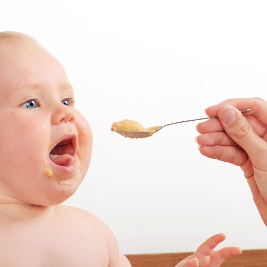 Zwei Beikost-Gläschen von Alnatura und eine Babynahrung von Alete werden aktuell wegen Schimmelpilzen zurückgerufen.