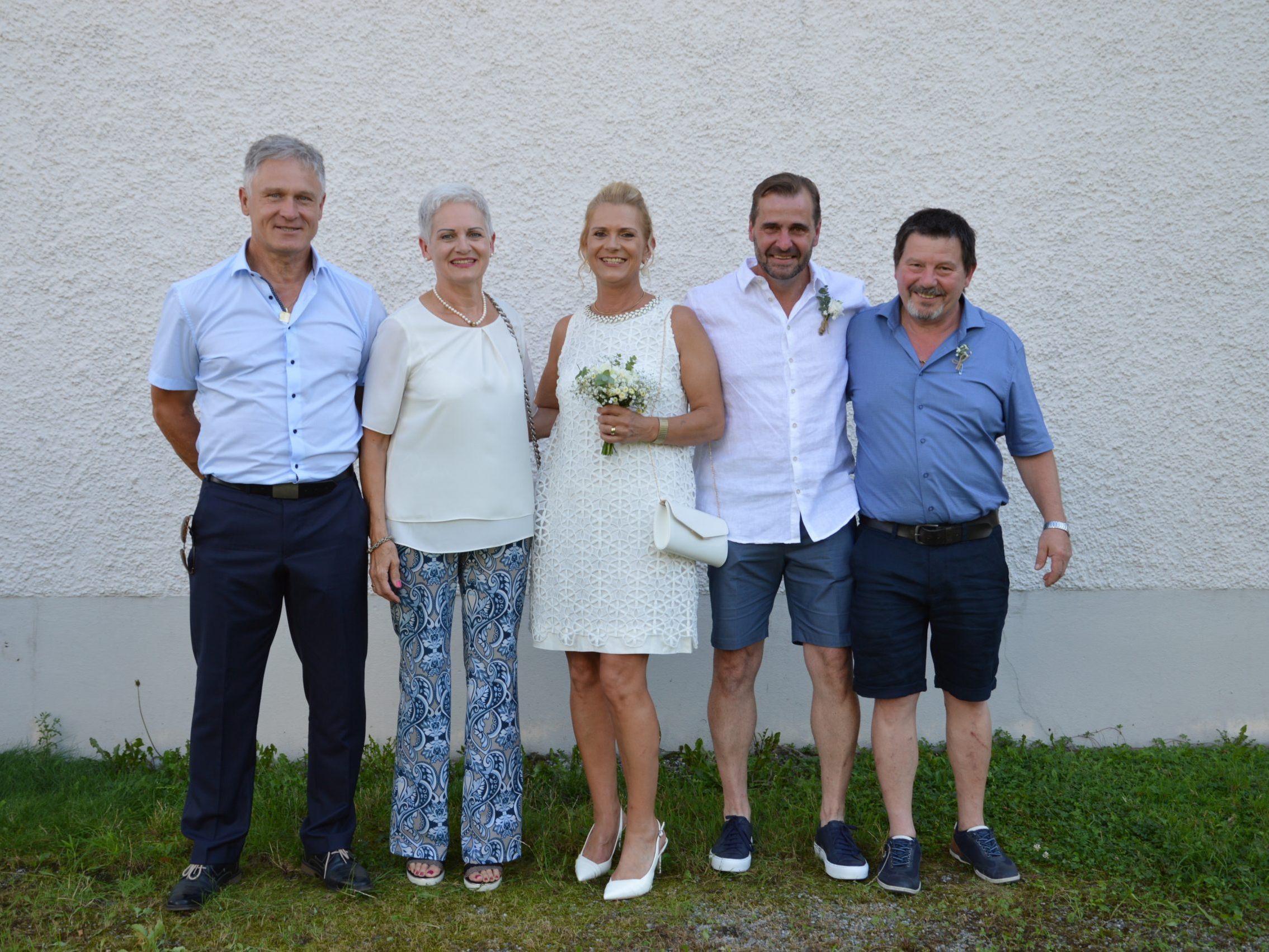 Elke Hagen und Markus Jochum haben geheiratet. Elke Hagen und Markus Jochum haben geheiratet.
