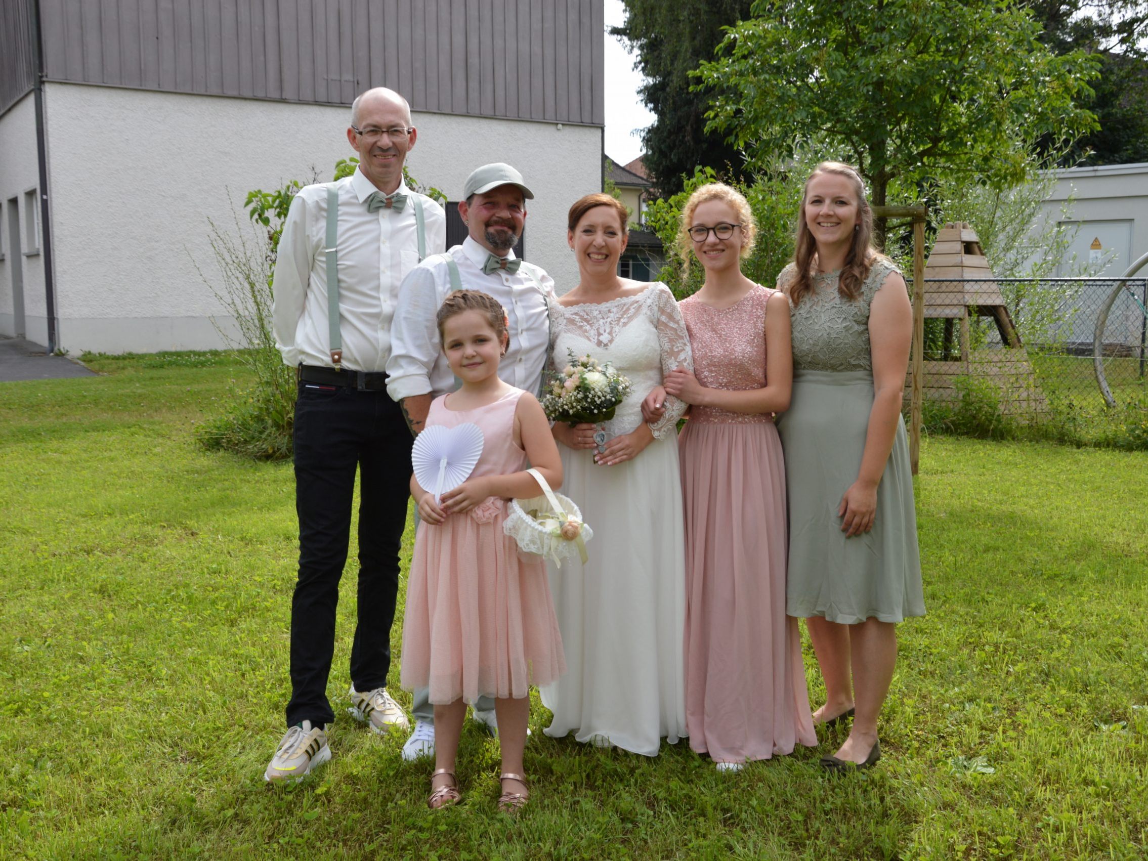 Yvonne Sophie Richter und Michel Mewis haben geheiratet. Yvonne Sophie Richter und Michel Mewis haben geheiratet.