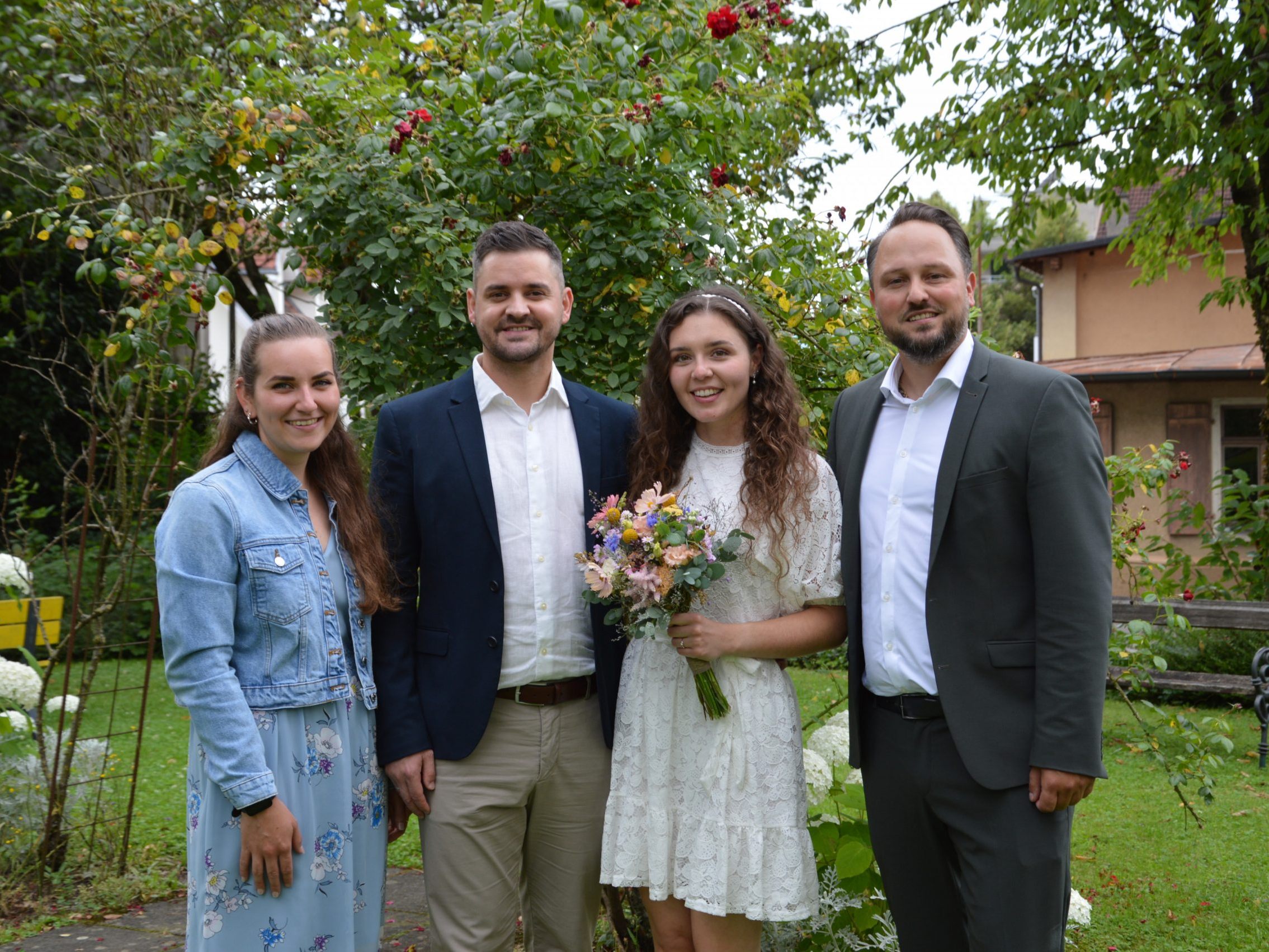 Jessica Penzendorfer und Daniel Wäger haben geheiratet. Jessica Penzendorfer und Daniel Wäger haben geheiratet.