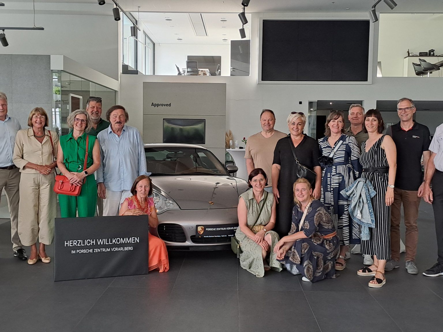 Gildenball-Gewinner dem Mythos Porsche auf der Spur