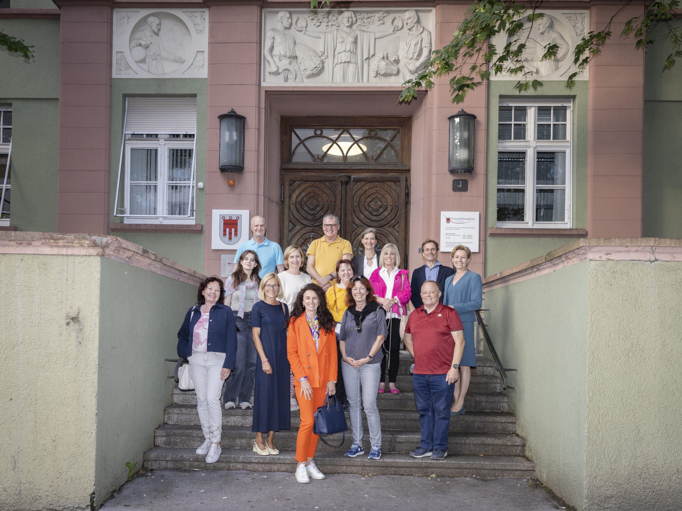 Gildenball-Gewinner zu Besuch im Umweltinstitut Gildenball-Gewinner zu Besuch im Umweltinstitut
