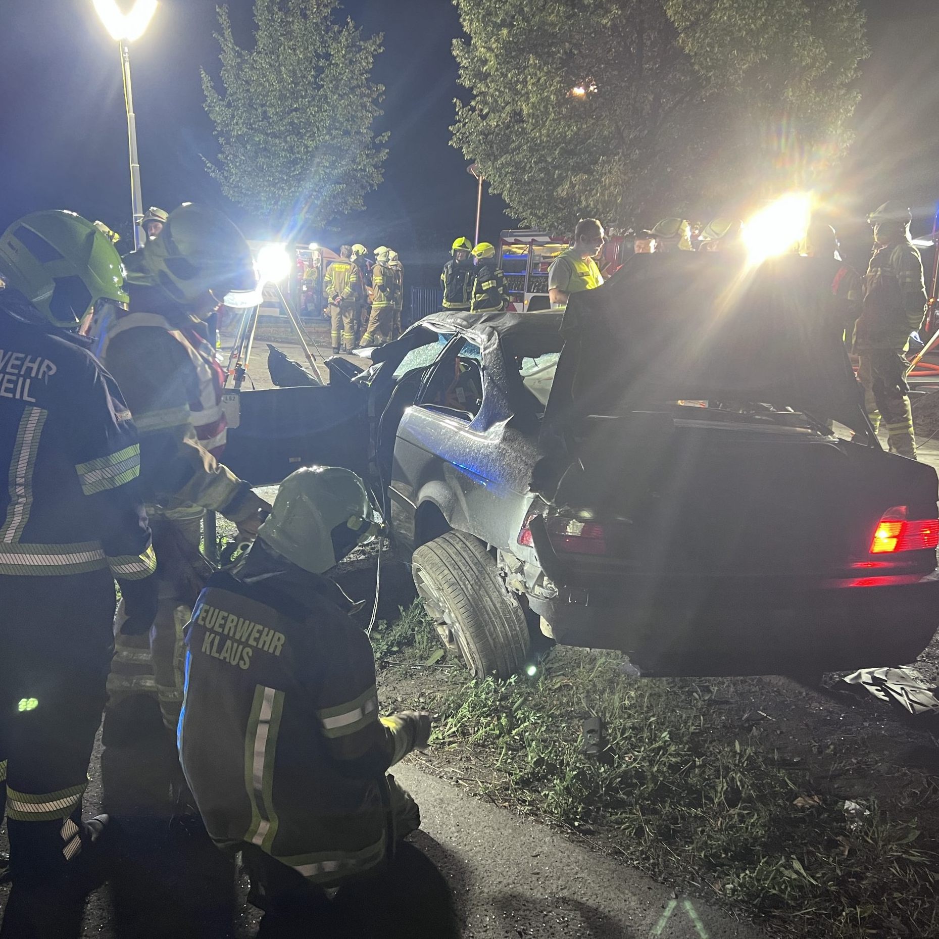 Ein Großaufgebot an Einsatzkräften war an der Unfallstelle.