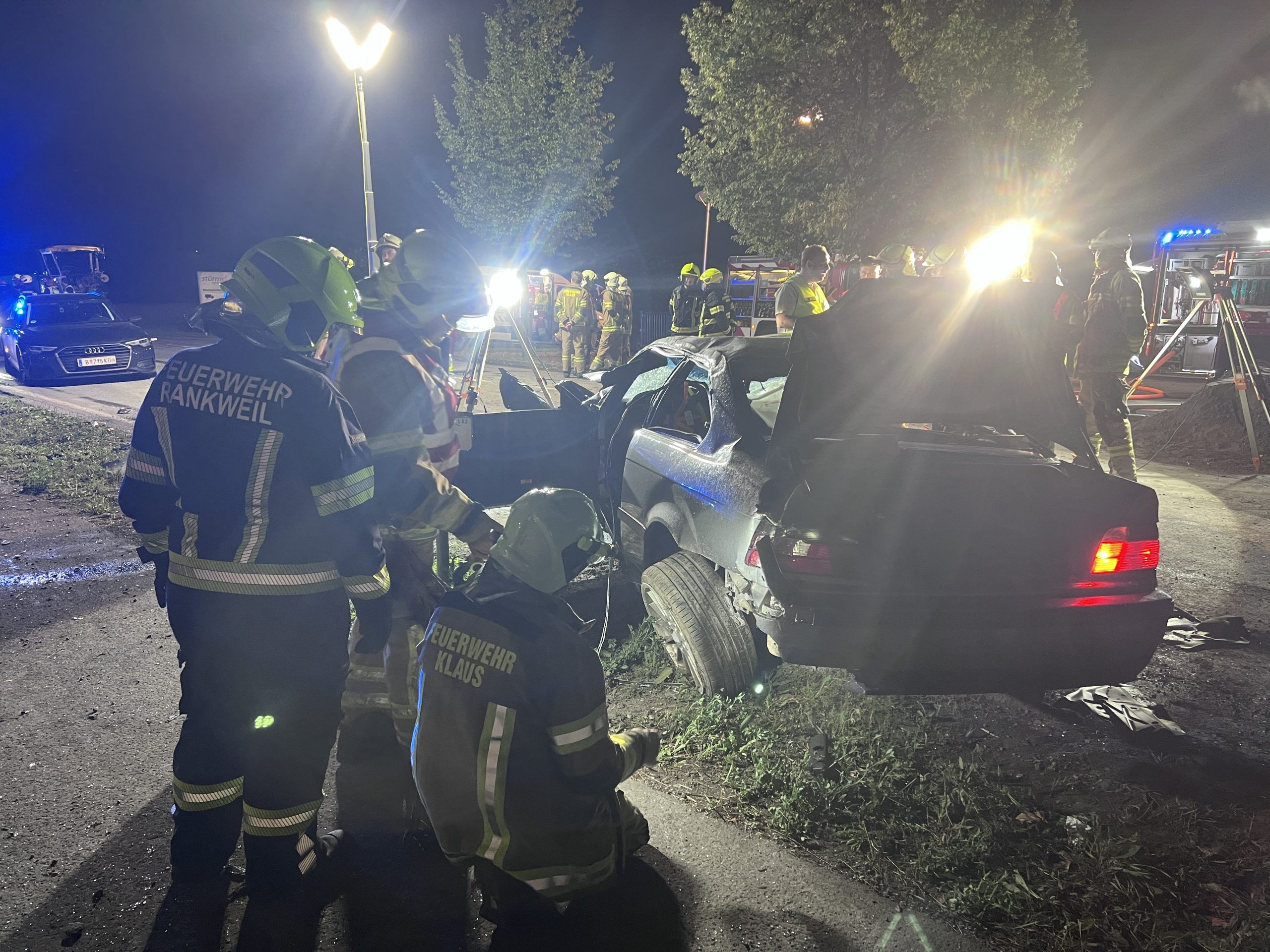 Ein Großaufgebot an Einsatzkräften war an der Unfallstelle.