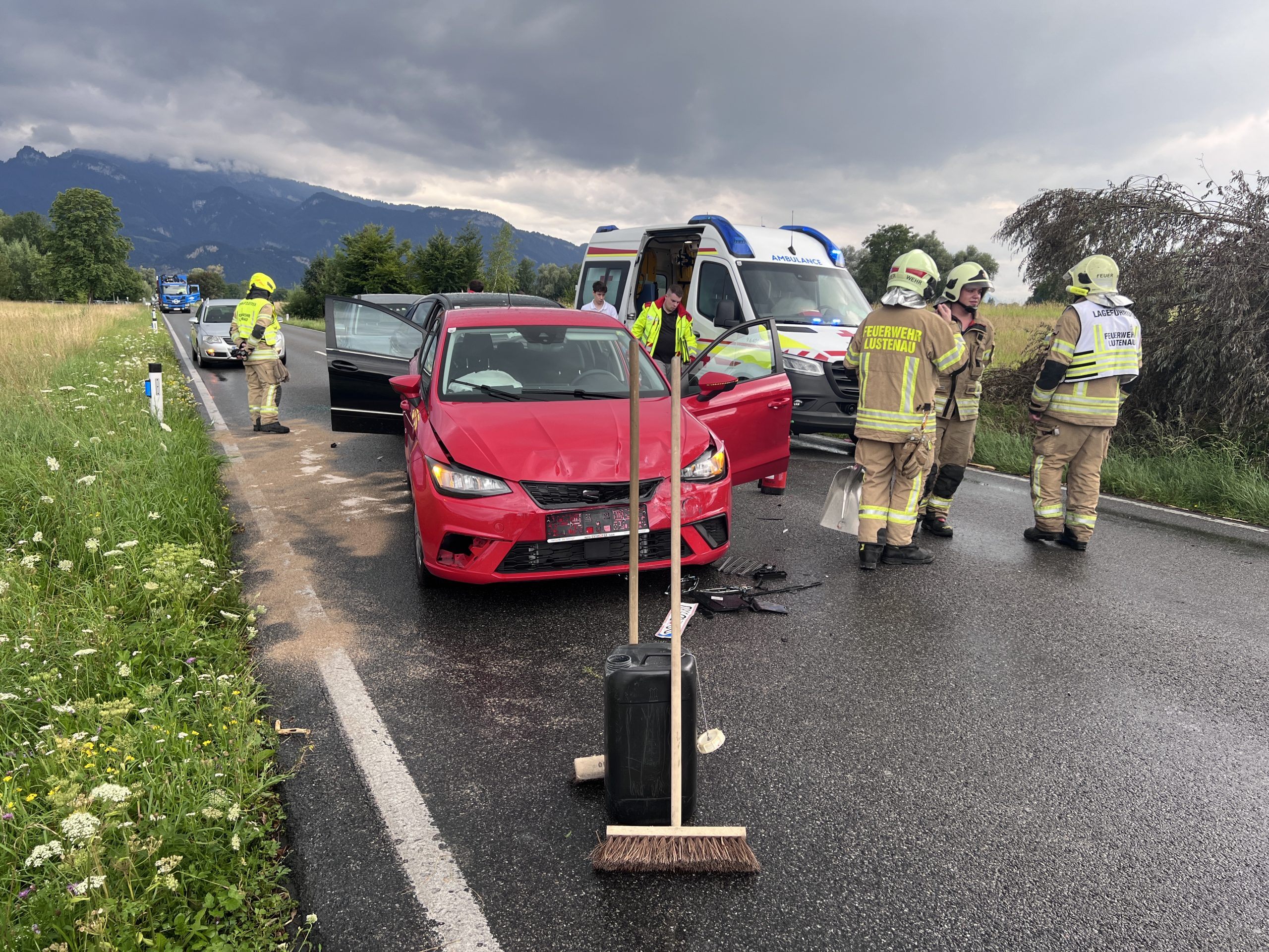 Einsatz nach Unfall auf der Hohenemser Straße