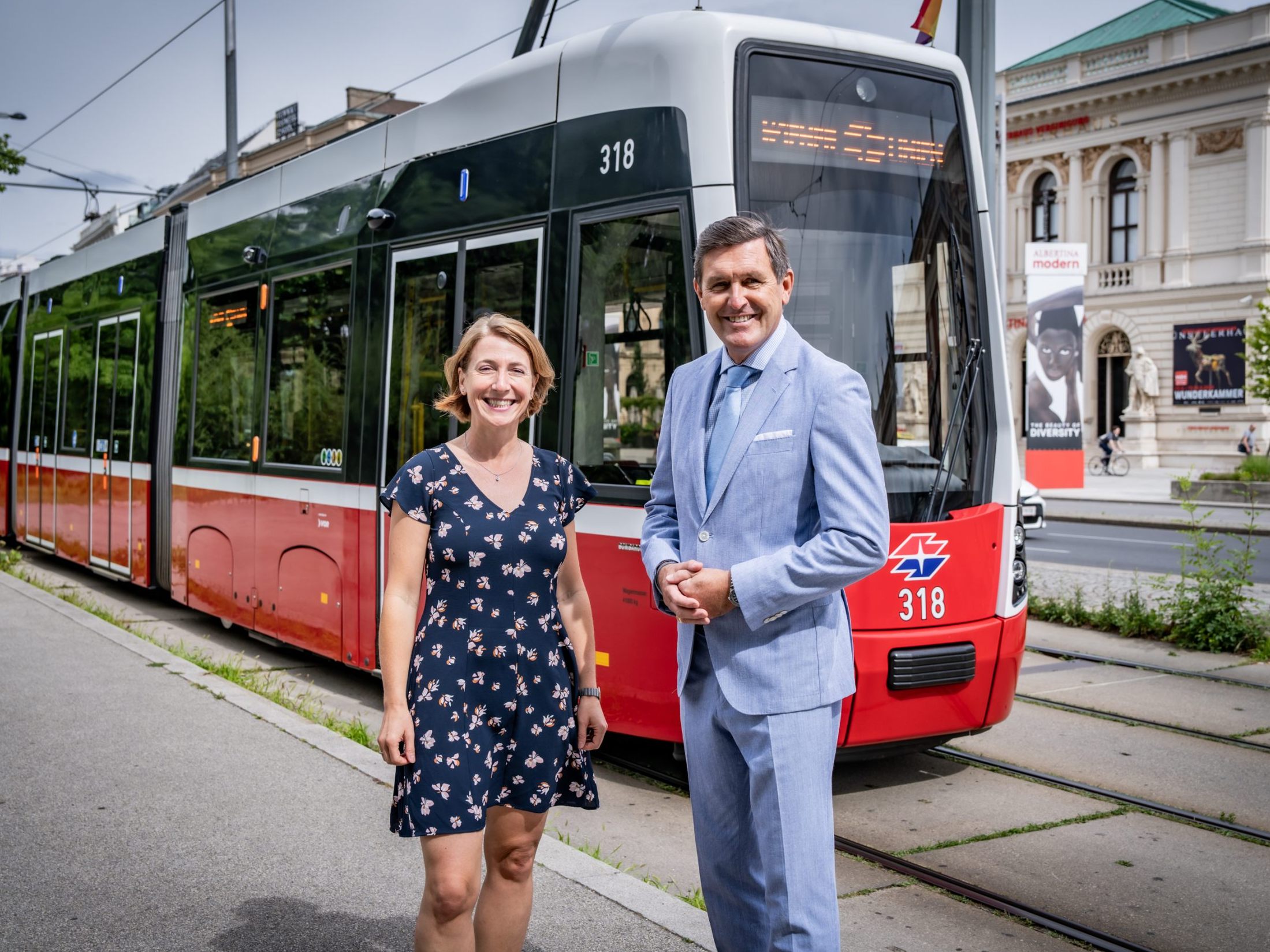 Stadt Wien und Wiener Linien bestellen 27 zusätzliche Flexity-Straßenbahnen bei Alstom. Stadt Wien und Wiener Linien bestellen 27 zusätzliche Flexity-Straßenbahnen bei Alstom.