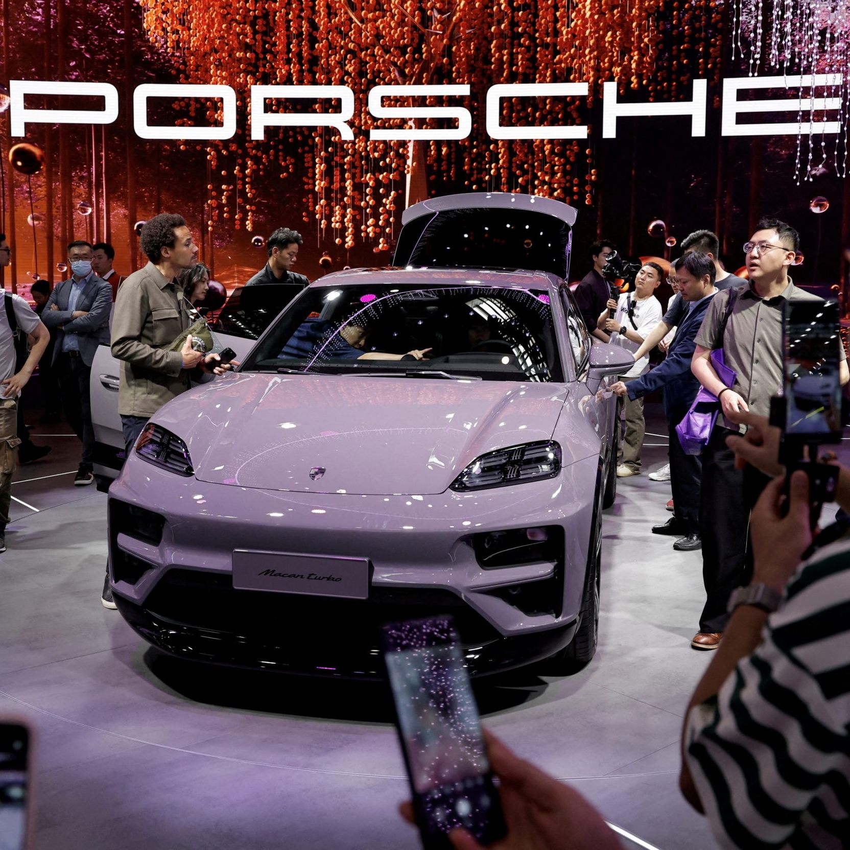 Porsche befürchtet Produktionsstillständen einzelner oder mehrerer Fahrzeugbaureihen.