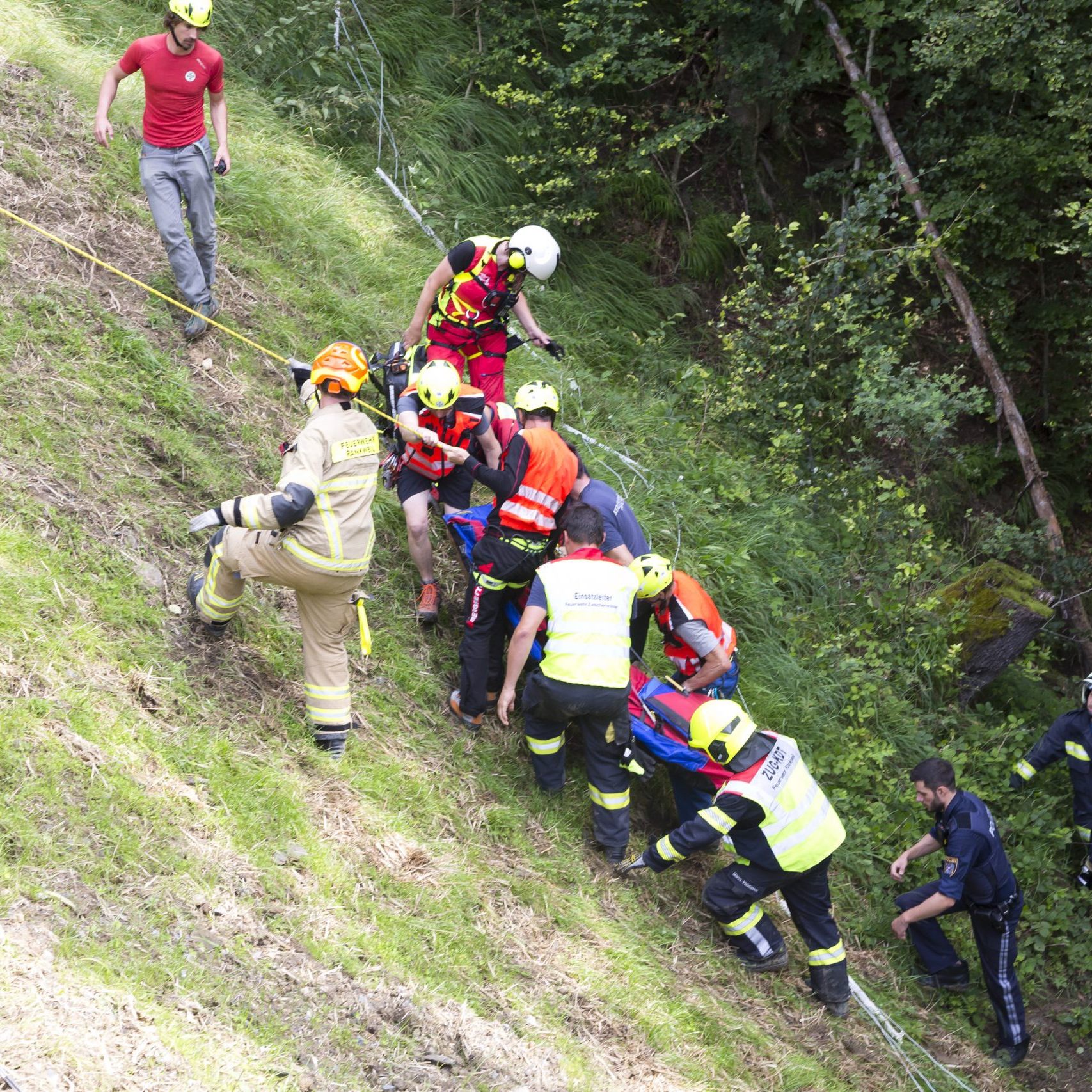 Über steiles Gelände abgestürzt