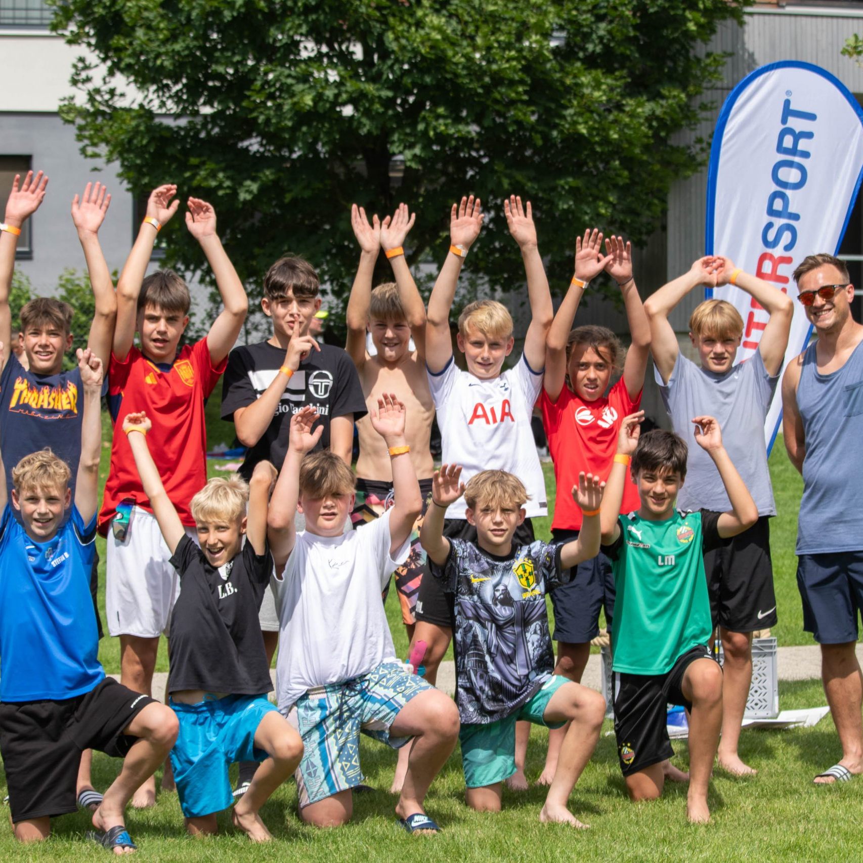 Der Spielenachmittag mit Chef Wolfgang Bauer kam bei den Schülern und Jugendlichen ganz gut an.