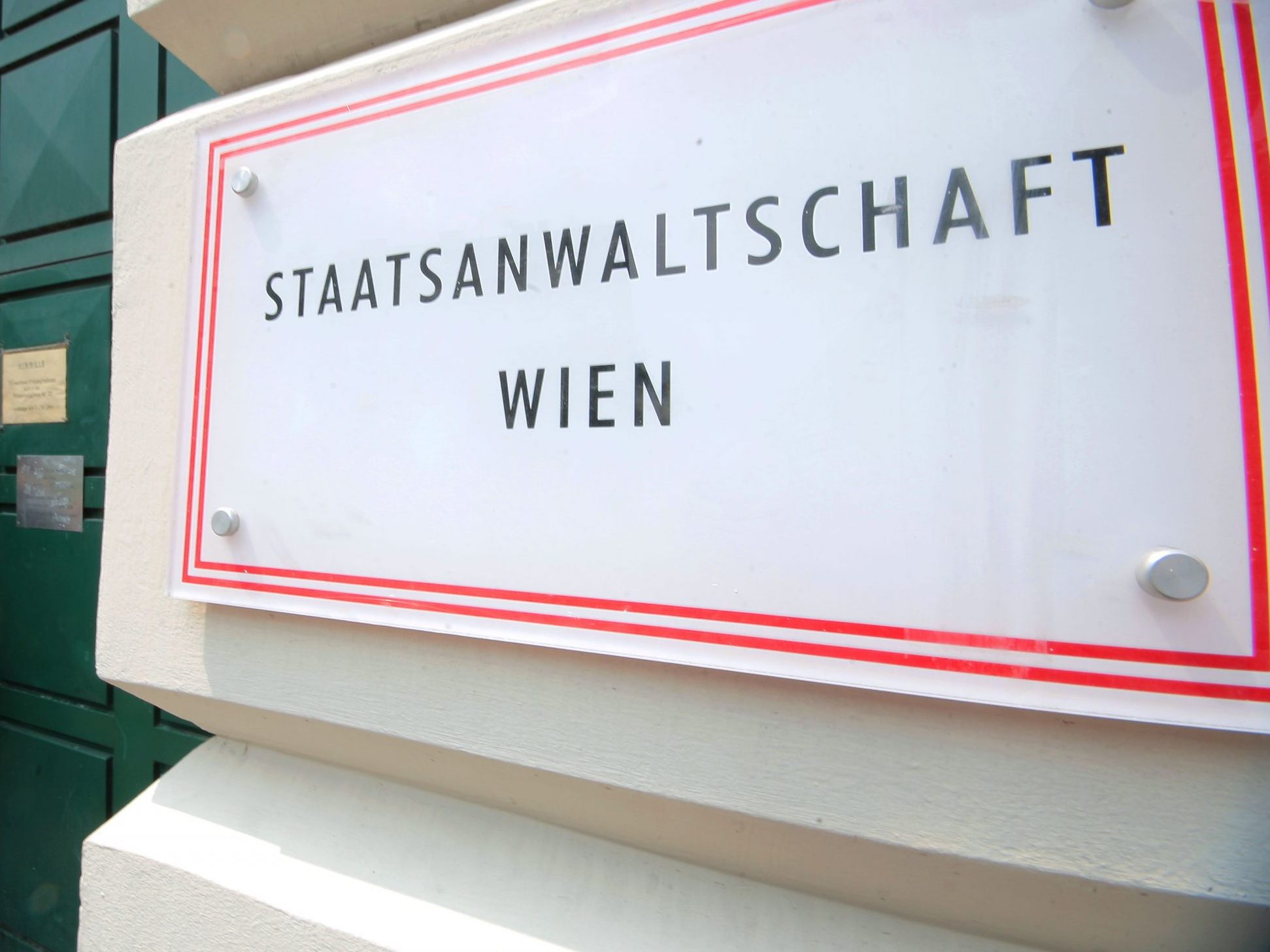 Ab sofort ermittelt die Staatsanwaltschaft Wien. Ab sofort ermittelt die Staatsanwaltschaft Wien.