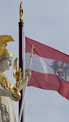 Zahlreiche Parteien wollen ins Parlament.