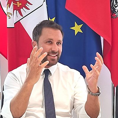 Dornauer ist offen für eine Diskussion um eine Reform der Sozialhilfe für Migranten.