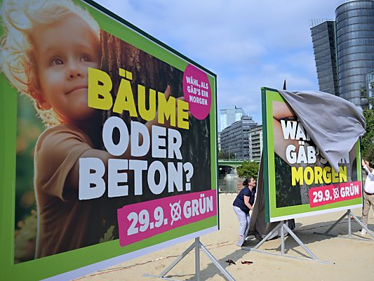 Parteichef Kogler enthüllte die ersten Plakate für die Wahl. Parteichef Kogler enthüllte die ersten Plakate für die Wahl.