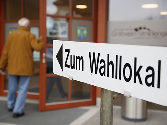 Vor dem Wahltag müssen die Stimmzettel gedruckt werden.