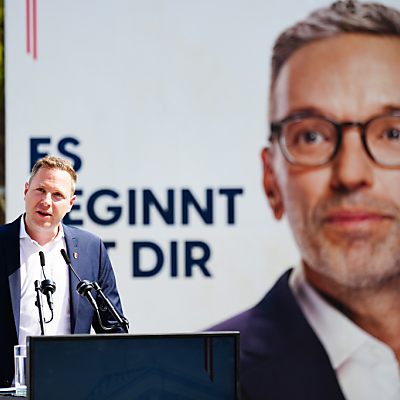 Die Plakate wurden am Freitag in Wien präsentiert.