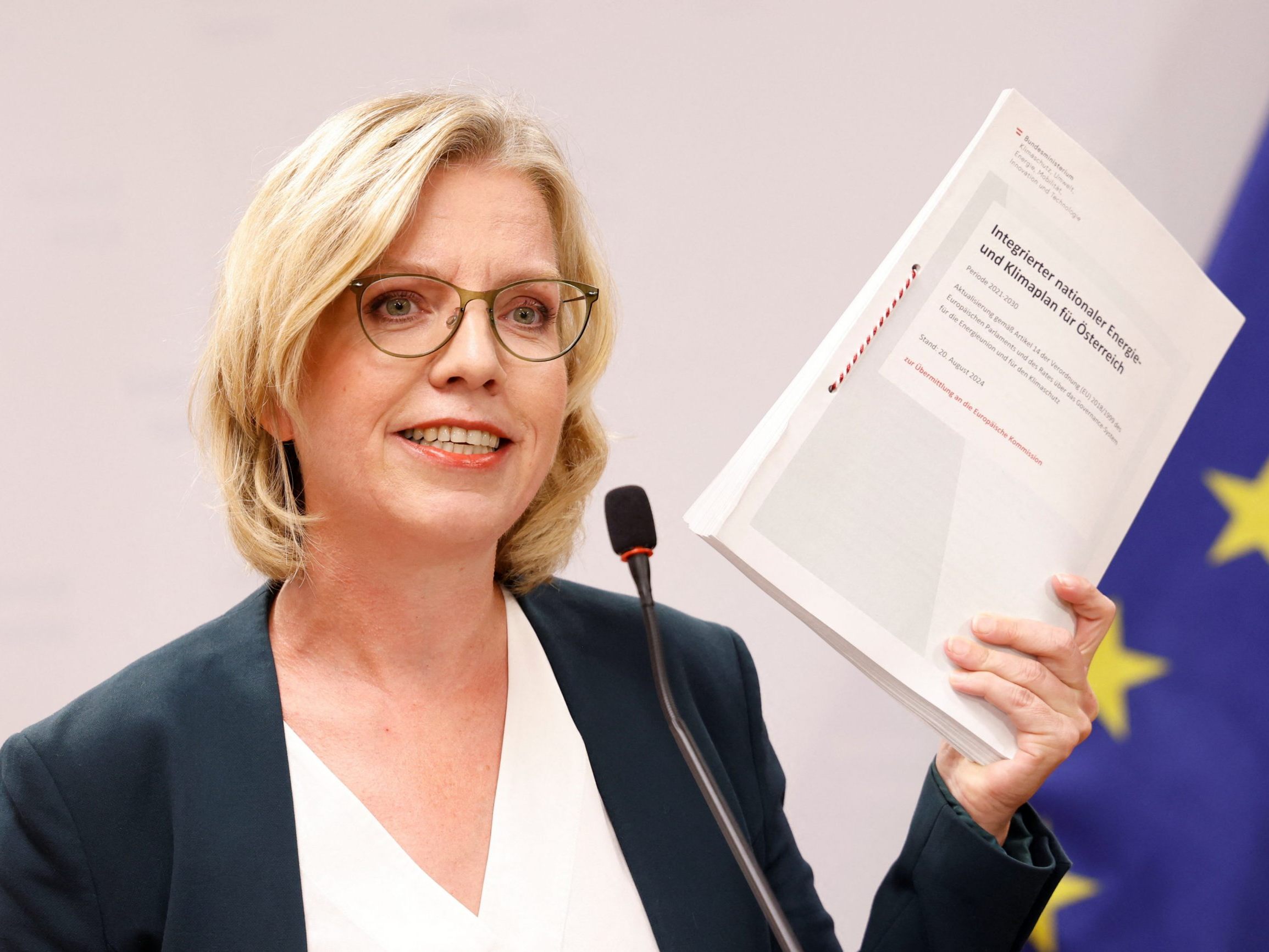 Gewessler präsentierte den Entwurf für Österreichs Klimaplan. Gewessler präsentierte den Entwurf für Österreichs Klimaplan.