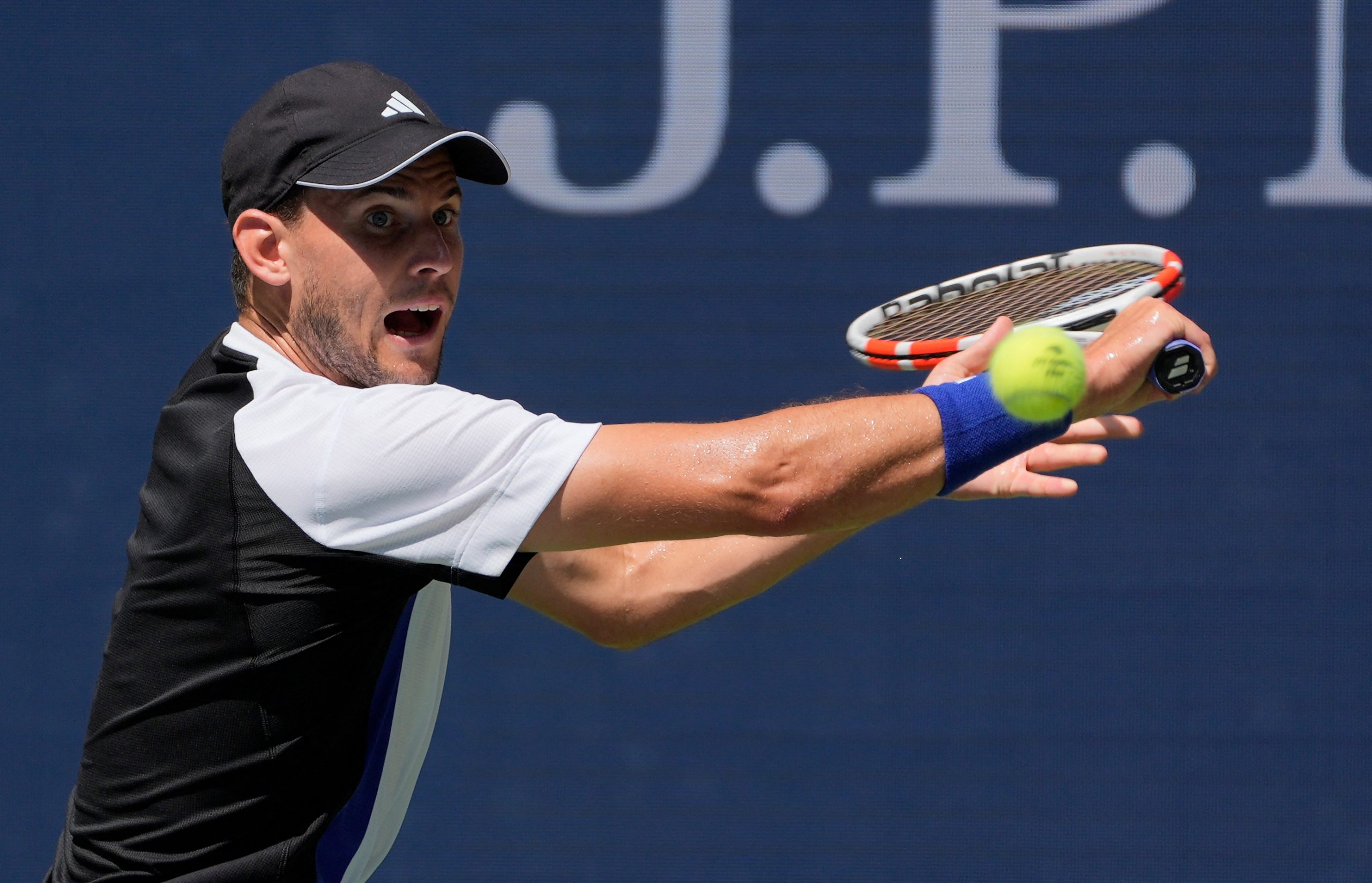 ©Reuters, AP; AFP; Usa Today