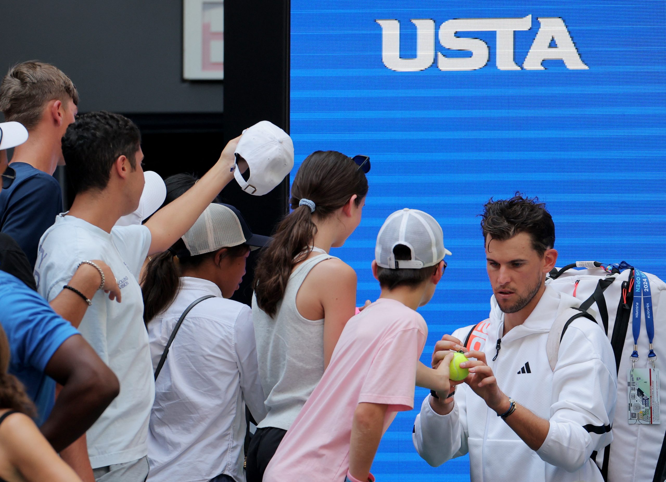 ©Reuters, AP; AFP; Usa Today
