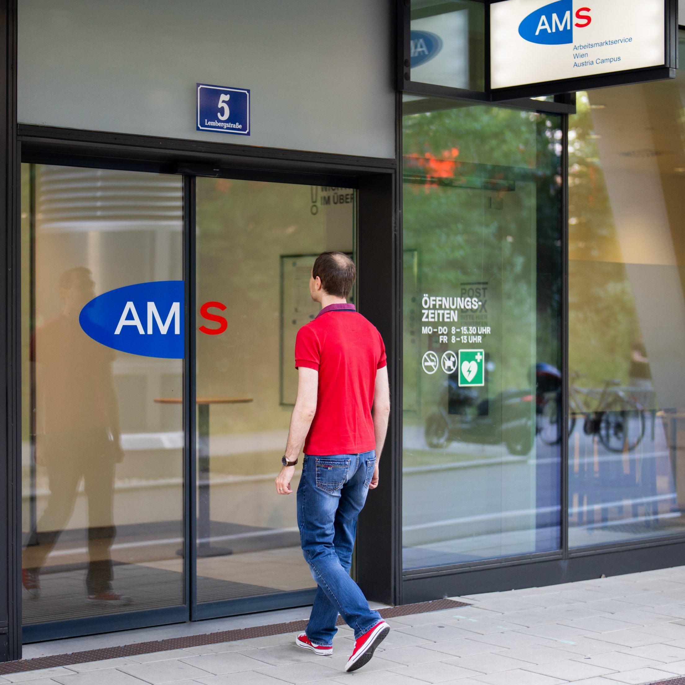 Die Arbeitslosenzahlen sind im Juli gestiegen.