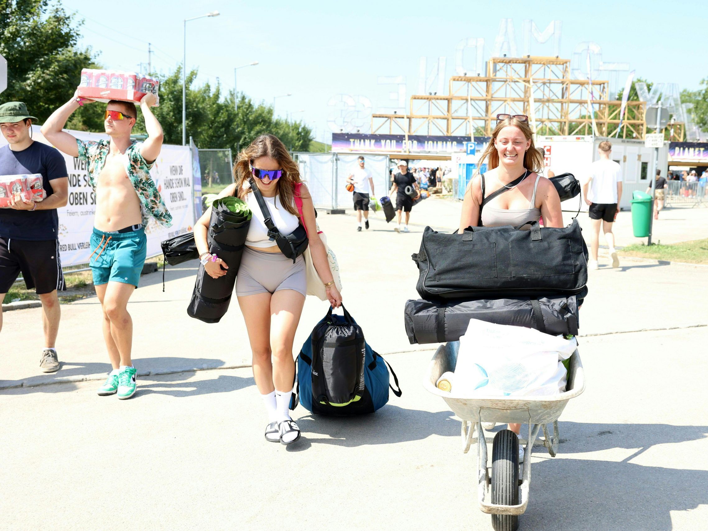 Pro Tag werden um die 50.000 Festivalbesucher erwartet. Pro Tag werden um die 50.000 Festivalbesucher erwartet.