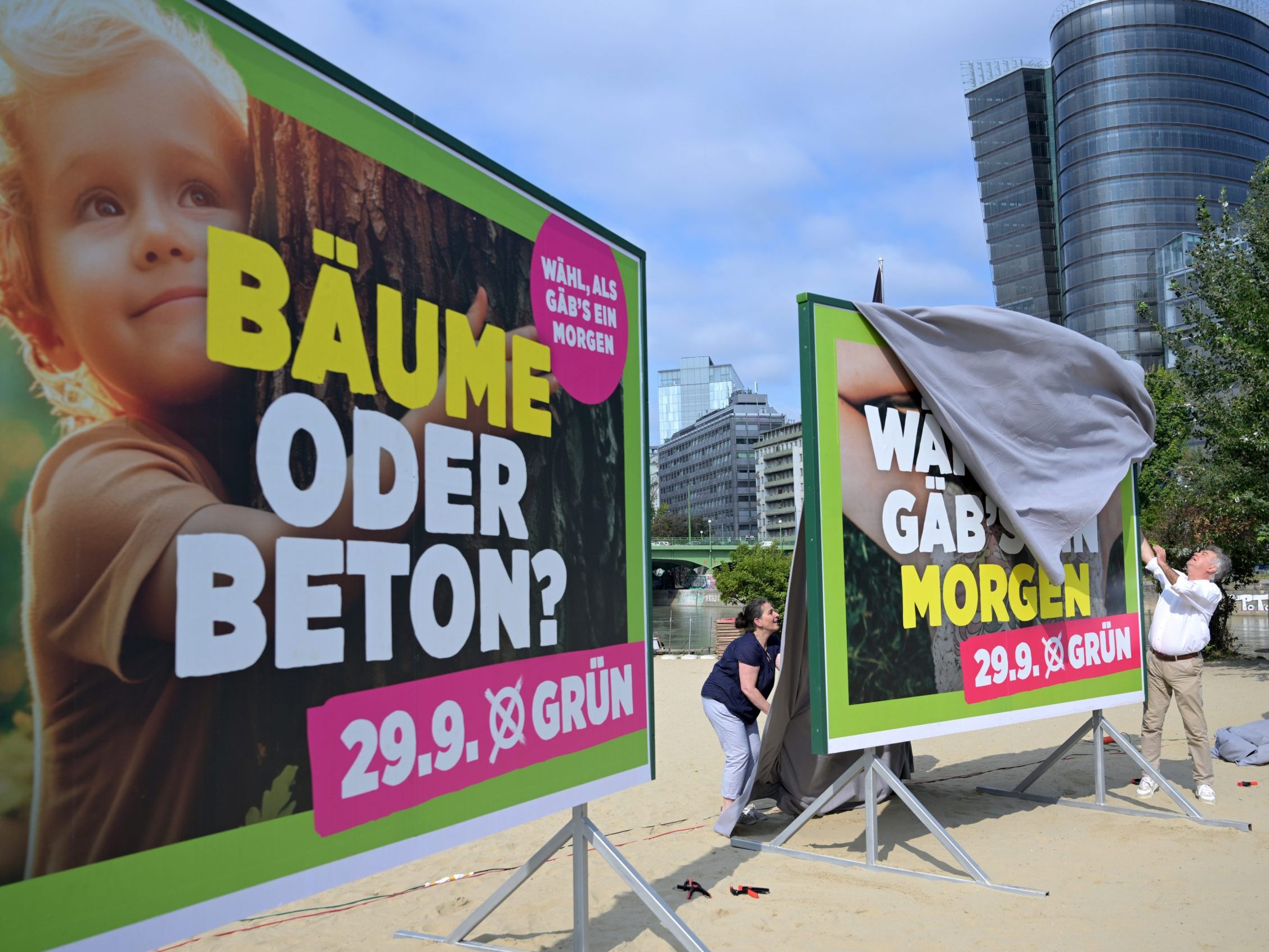 Die Grünen plakatieren "Bäume oder Beton?".