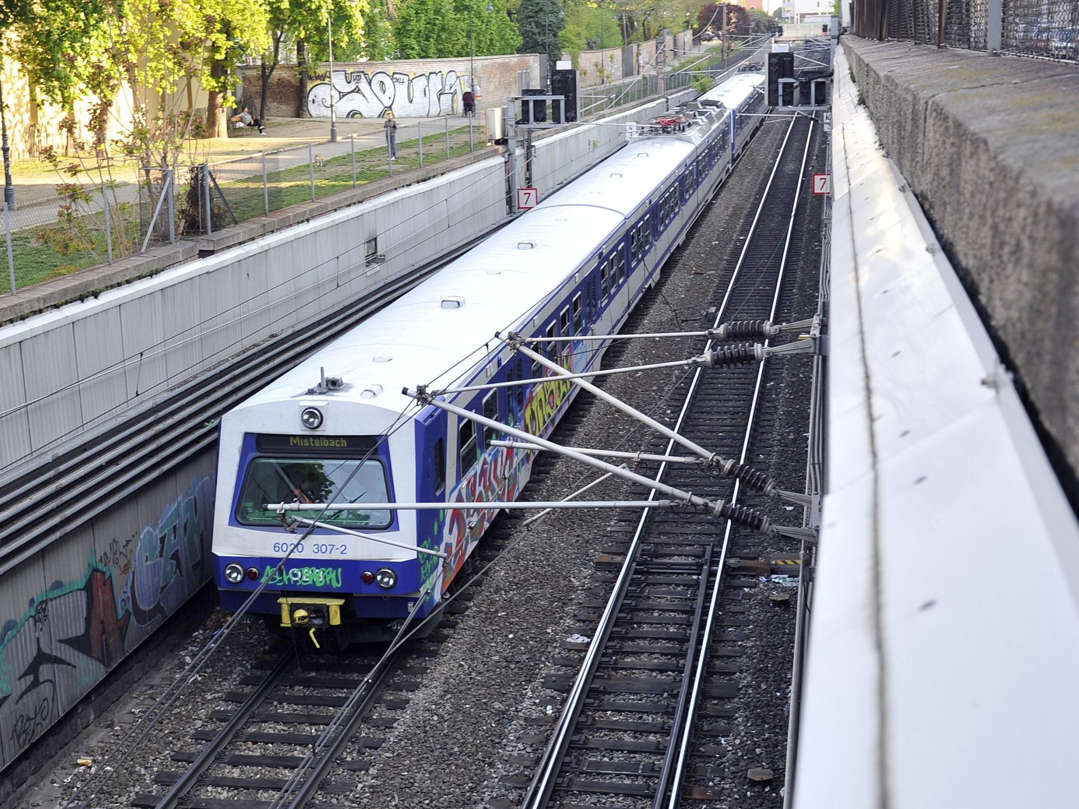 Auf der Stammstrecke Floridsdorf-Praterstern wird bis September gebaut.