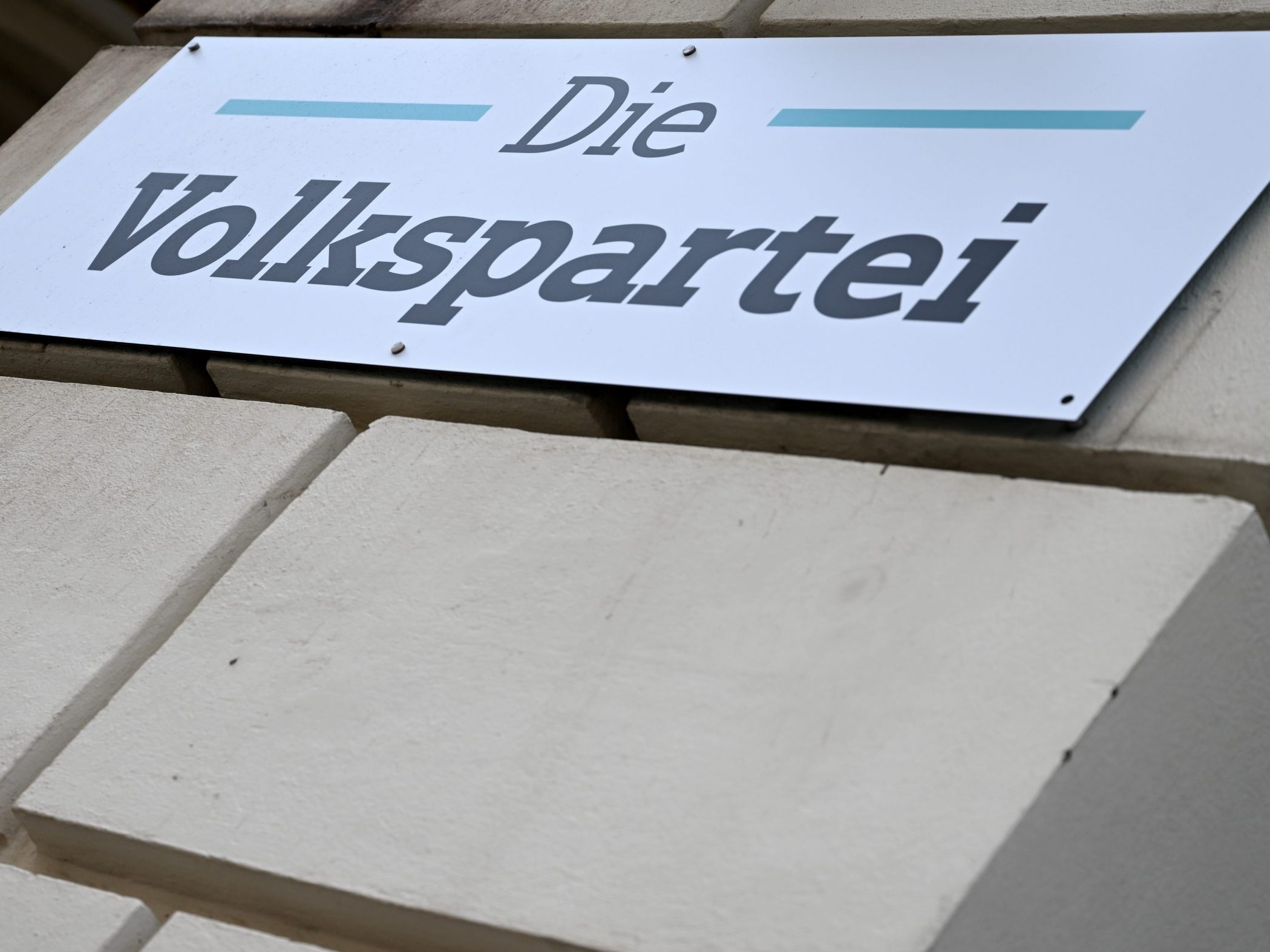 Die ÖVP positioniert sich als Wirtschaftspartei.