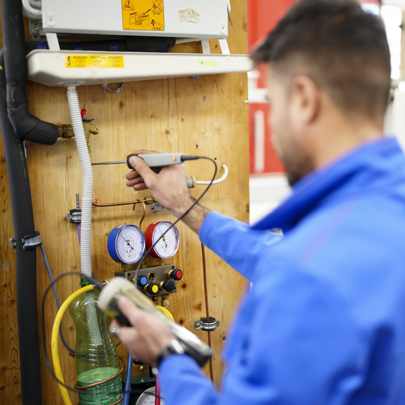 Die Lehrlingszahlen in Österreich erreichen ein neues Tief.