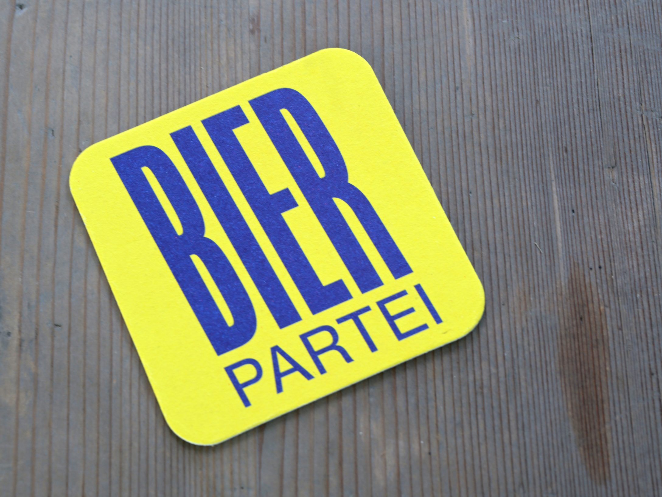 Die Bierpartei veröffentlichte erste Details aus ihrem Wahlprogramm. Die Bierpartei veröffentlichte erste Details aus ihrem Wahlprogramm.