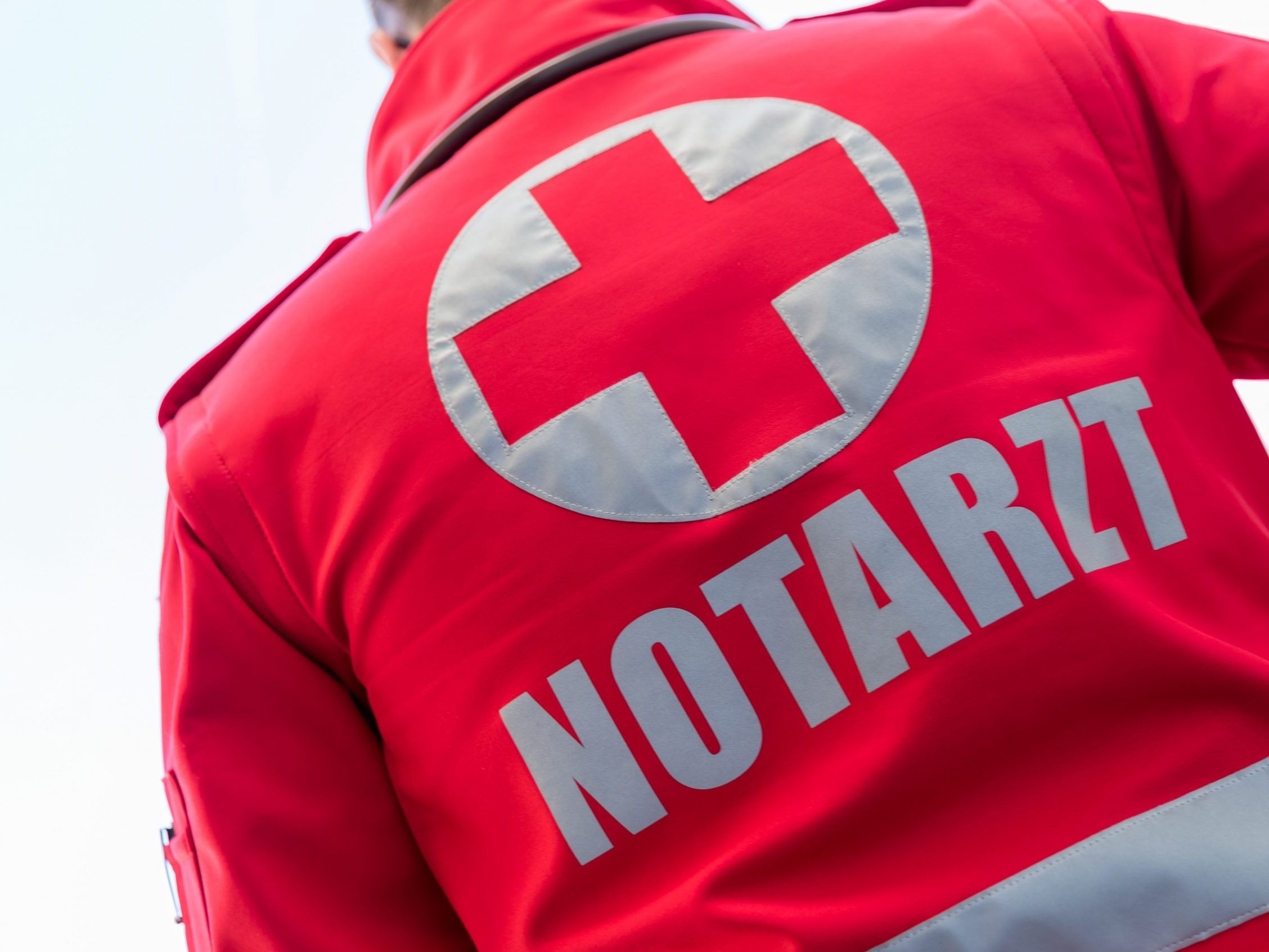 Der Motorradfahrer erlag noch am Unfallort seinen Verletzungen.