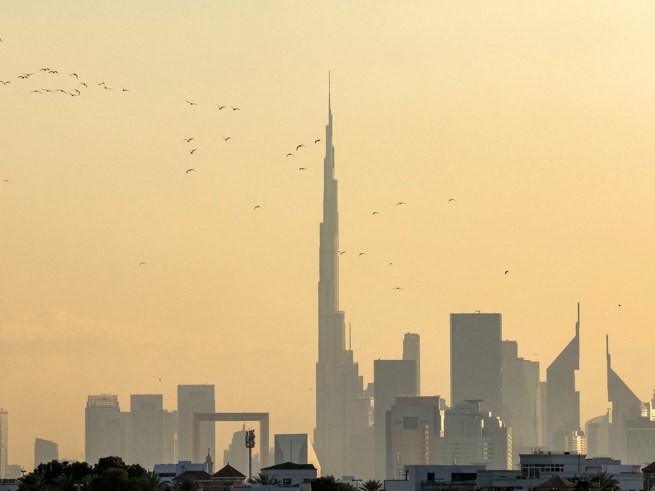 Seit 2010 ist der Burj Khalifa das höchste Gebäude der Welt. Seit 2010 ist der Burj Khalifa das höchste Gebäude der Welt.