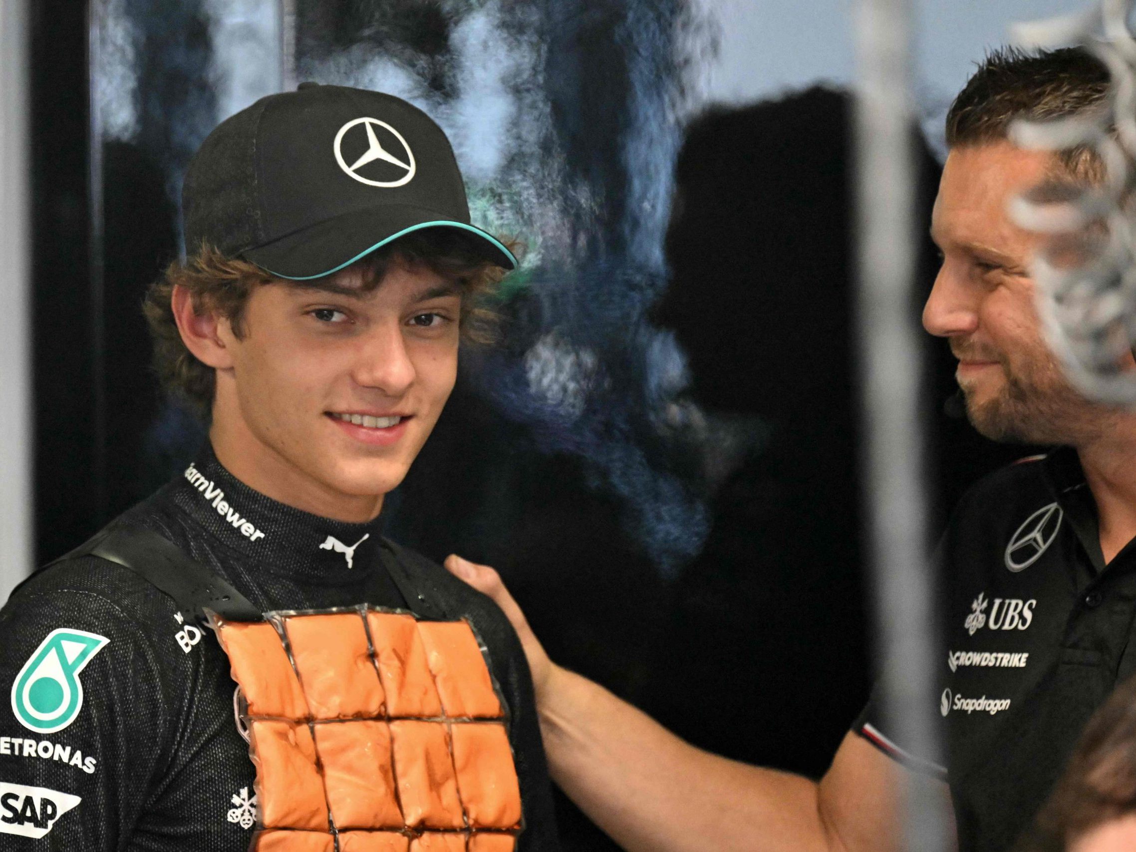 Einen Tag nach Crash des Teenagers in Monza - Silberpfeile 2025 mit Antonelli und Russell