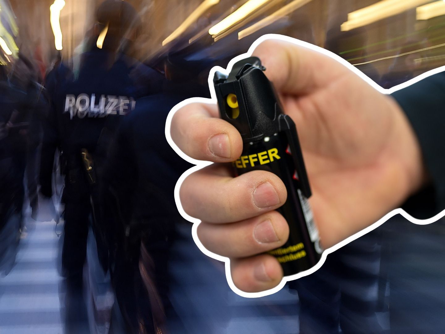 Der Tobende wurde mit Pfefferspray überwältigt. Der Tobende wurde mit Pfefferspray überwältigt.