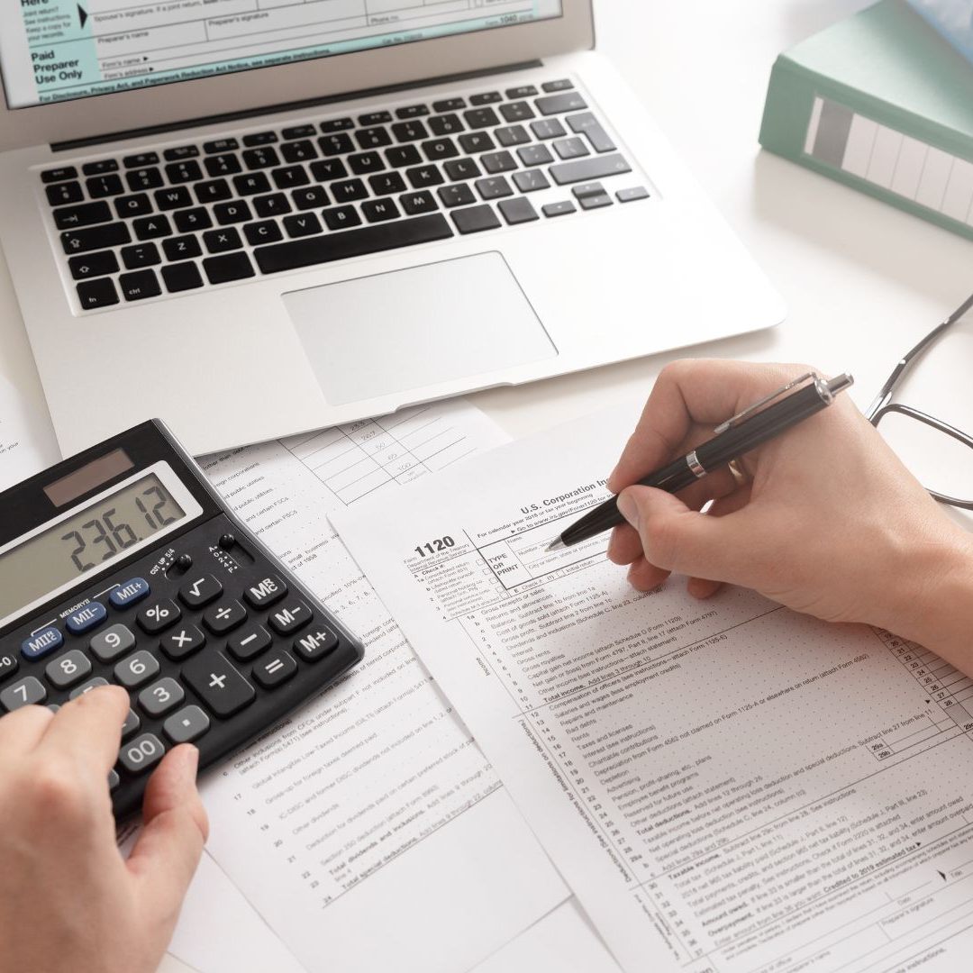 Die Mehrheit der Führungskräfte bezeichnen das österreichische Steuersystem als herausfordernd.