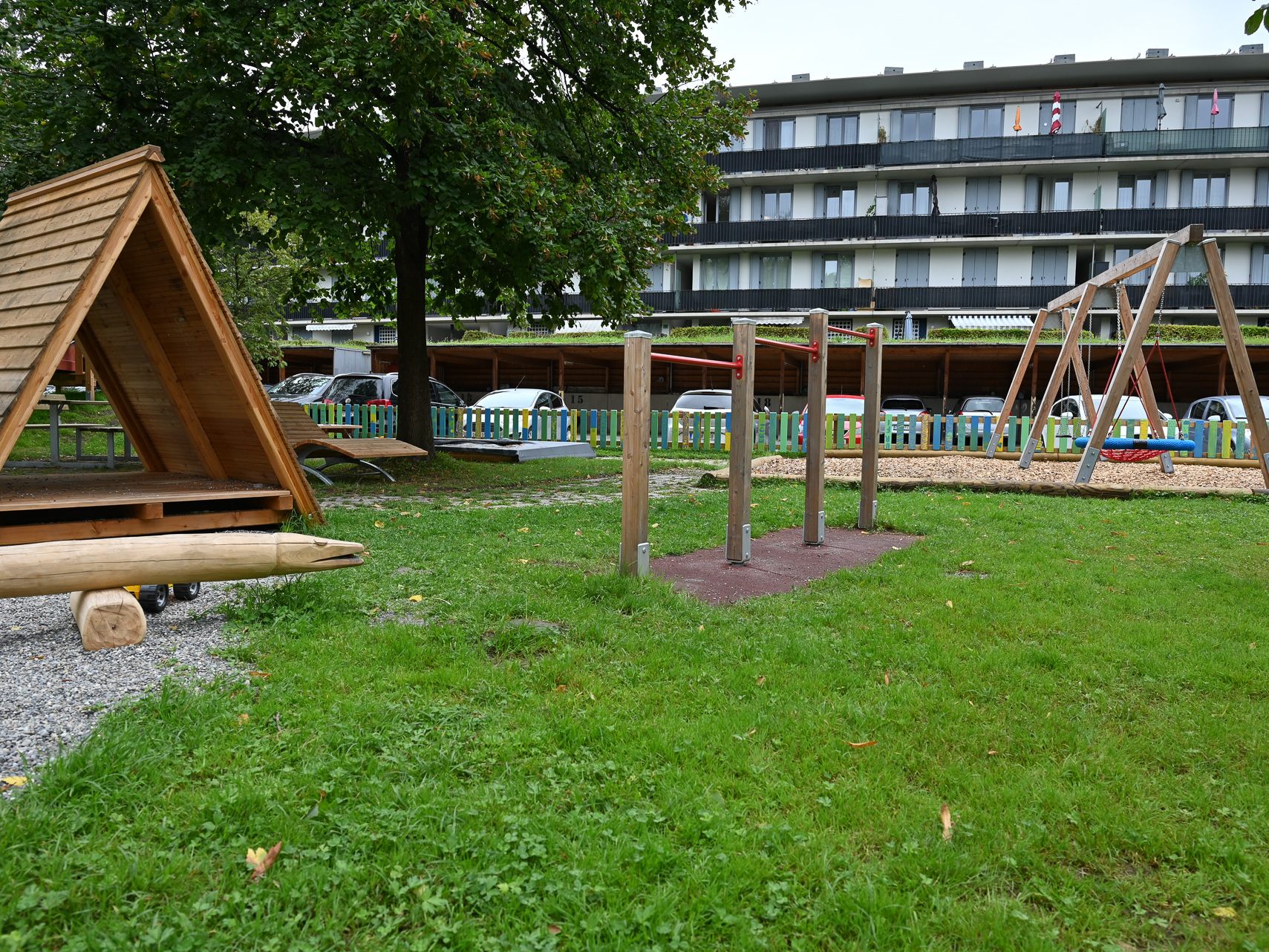 Kinder der Hannes-Grabher-Siedlung haben einen neuen und ansprechenden Spielplatz erhalten.