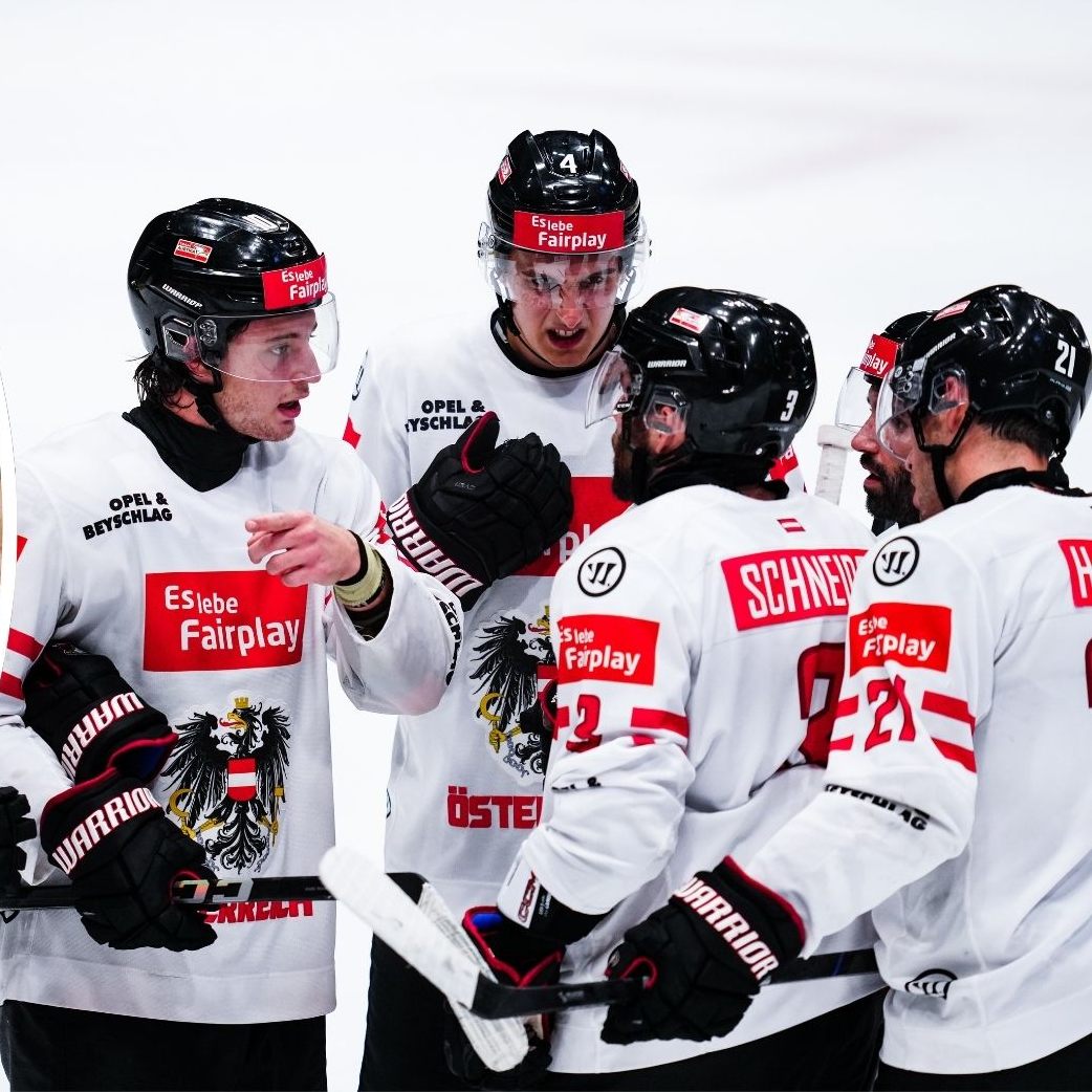 Auch Vorarlbergs Hoffnungsträger David Reinbacher, Vinzenz Rohrer und Johannes Bischofberger konnten eine Niederlage gegen die Slowakei nicht verhindern.