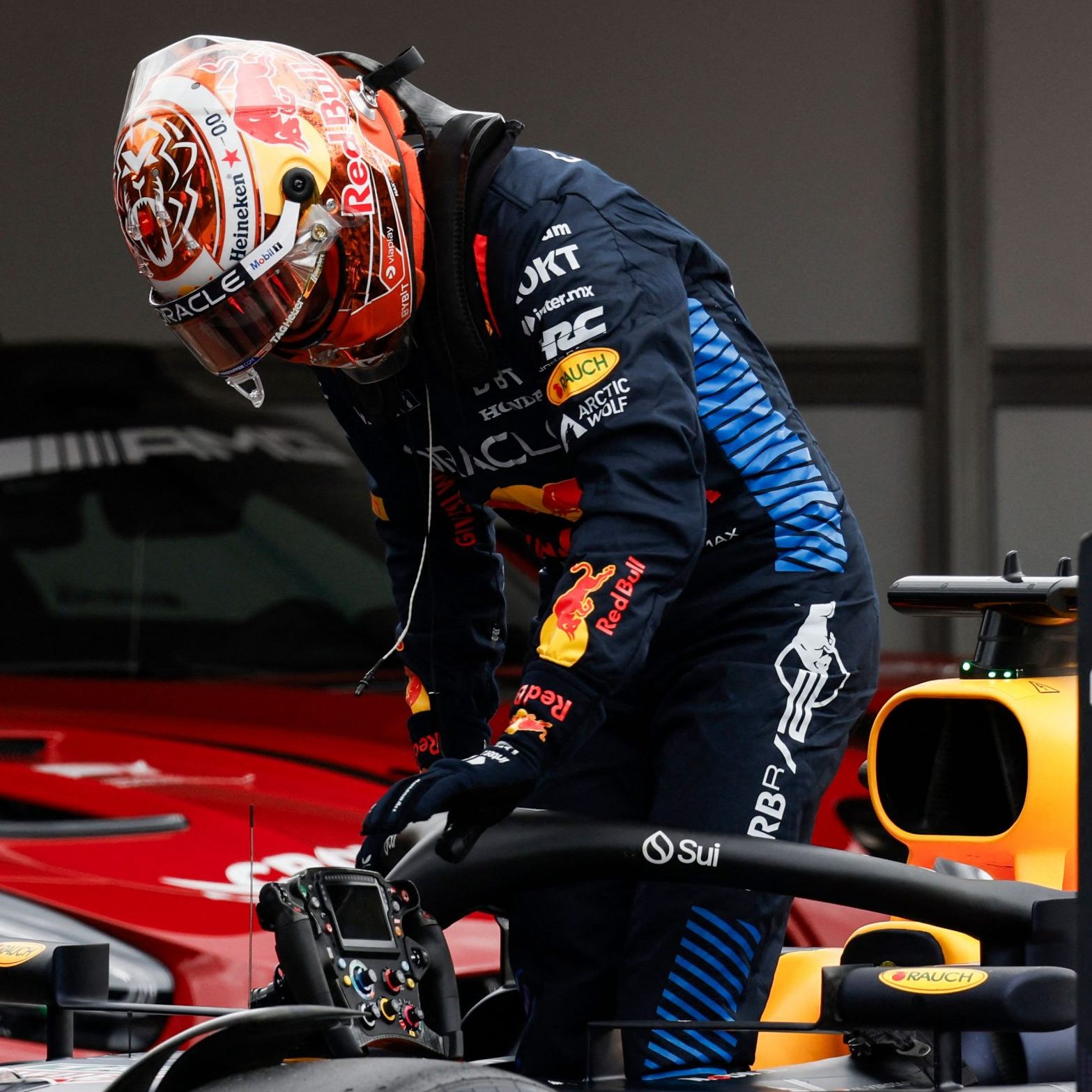 Max Verstappen geht in Zandvoort auf Verfolgungsjagd.